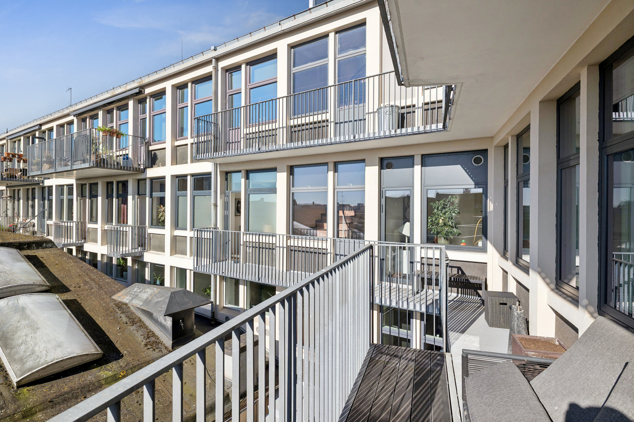 Fremhævet altan billede i fuldskærmstilstand. Billede af Torvegade 1, 2. 16., 8900 Randers C