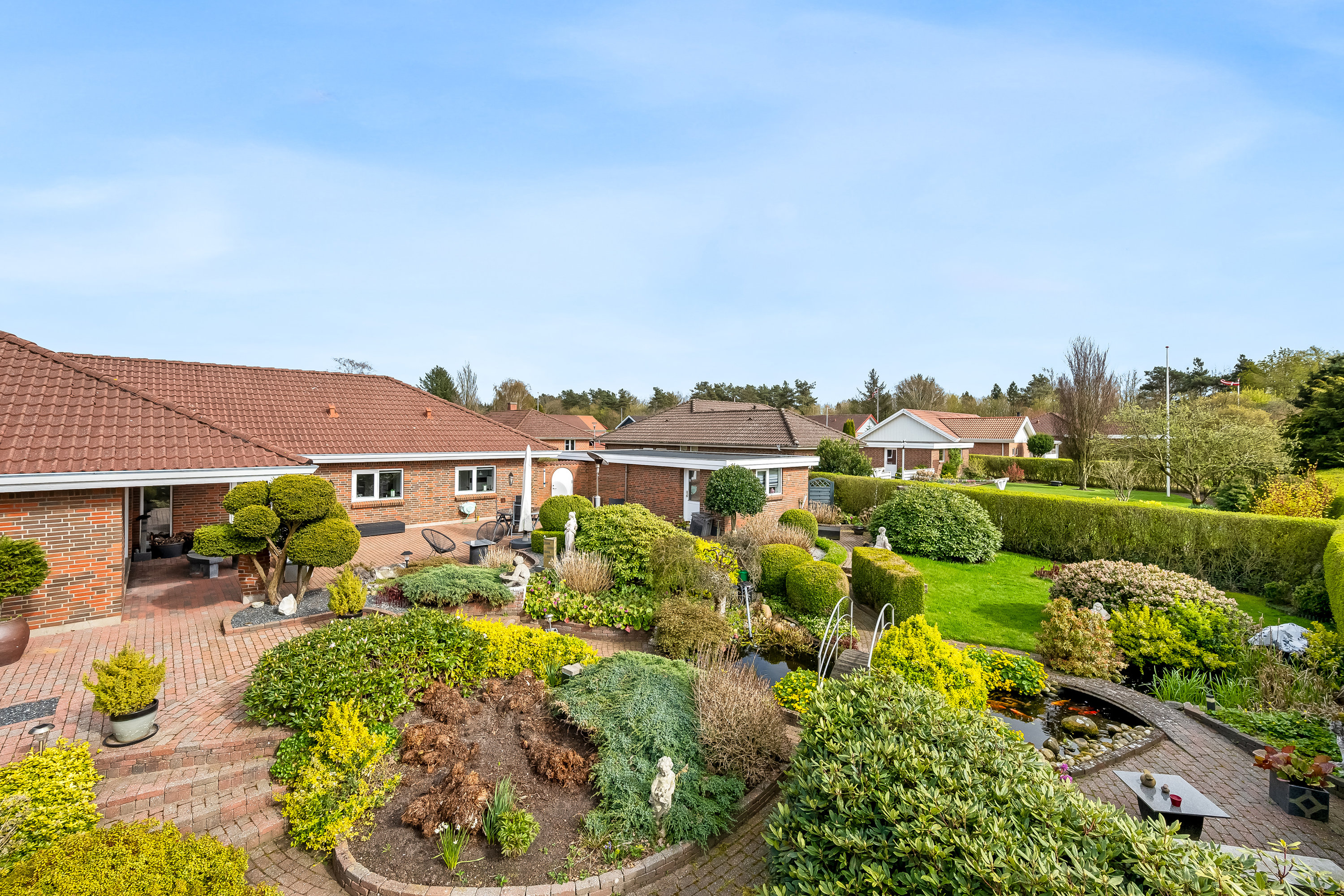 Fremhævet have billede i fuldskærmstilstand. Billede af Gyvellunden 34, 6800 Varde