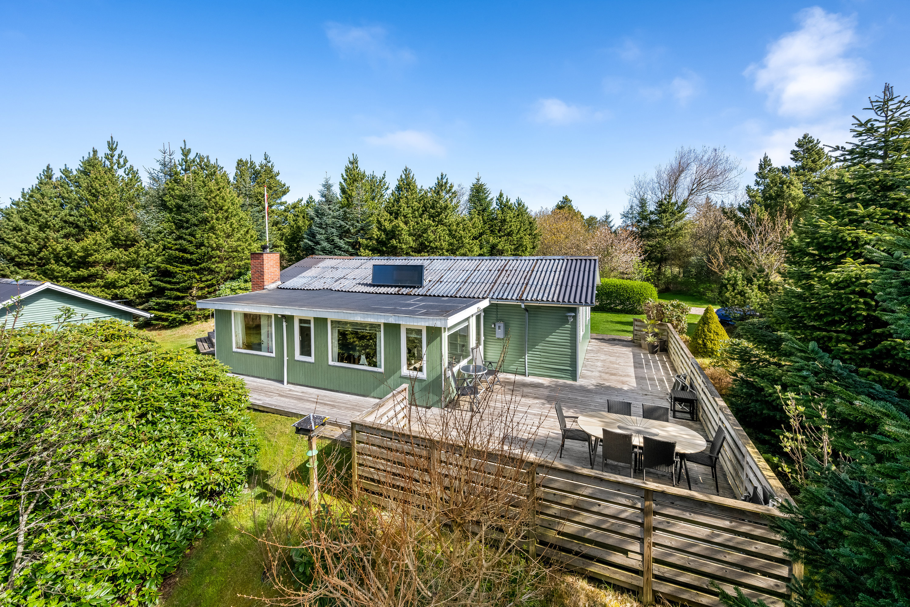 Fremhævet facade billede i fuldskærmstilstand. Billede af Grævlingevej 17, 6893 Hemmet