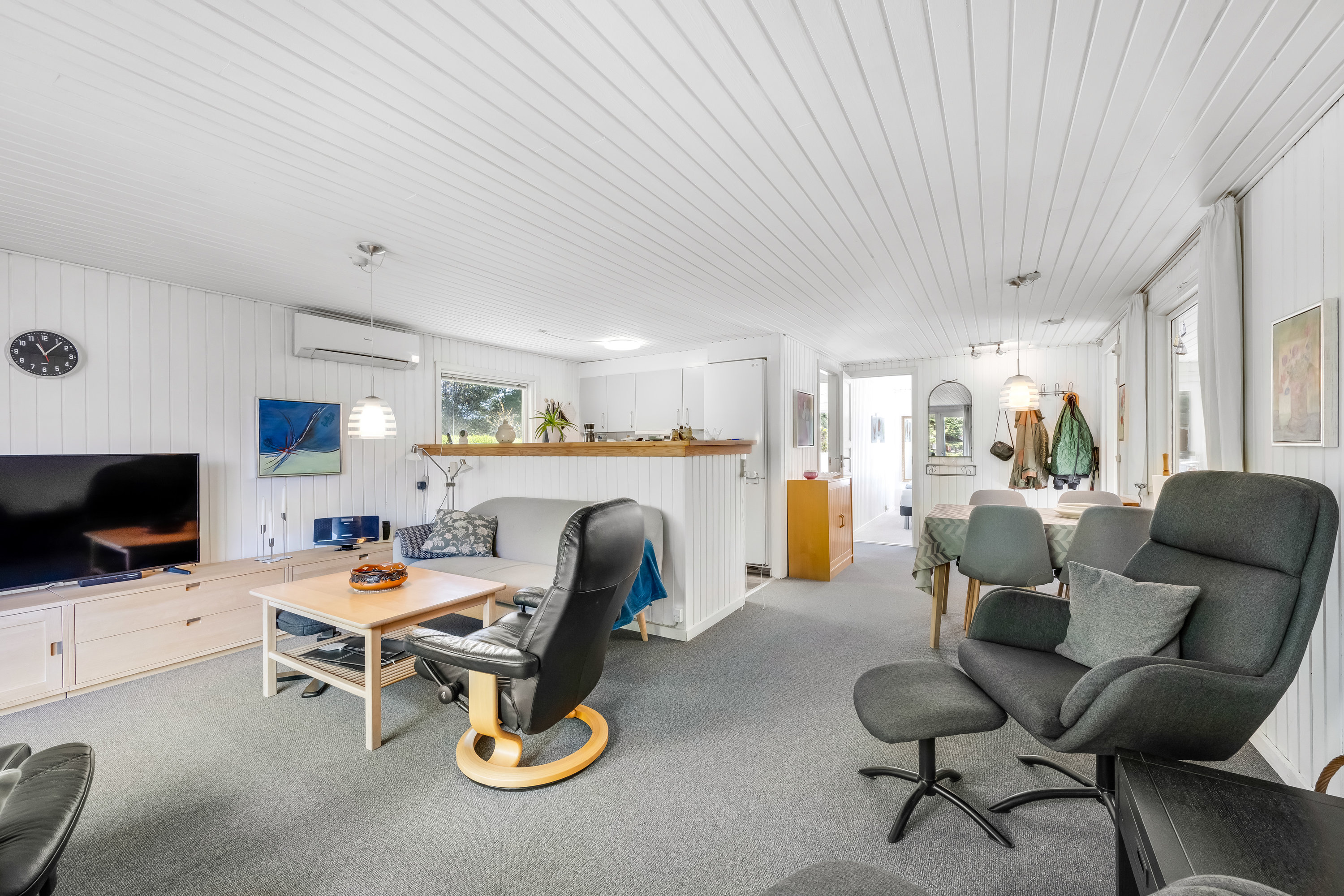 Fremhævet stue billede i fuldskærmstilstand. Billede af Grævlingevej 17, 6893 Hemmet