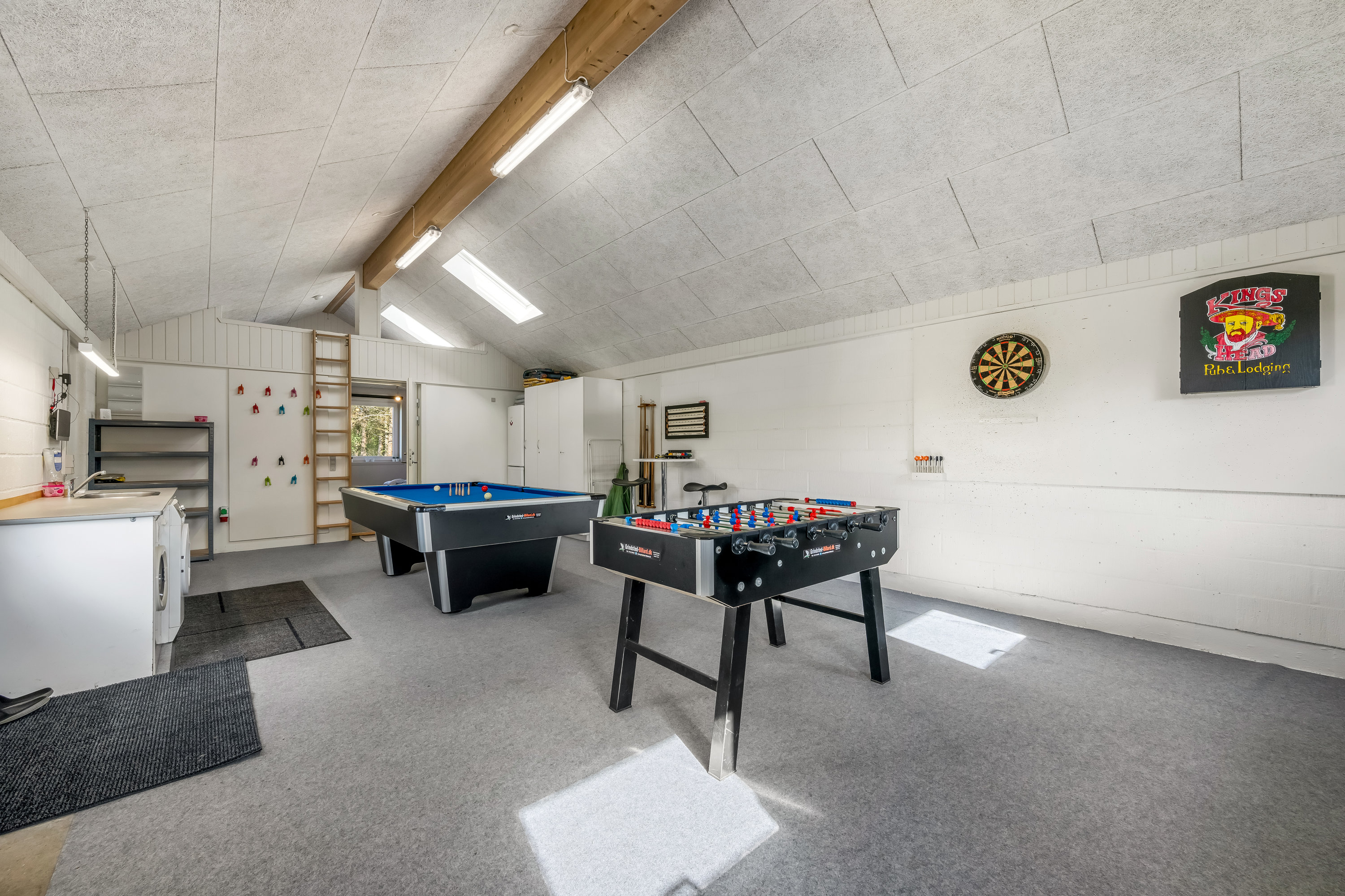 Fremhævet garage billede i fuldskærmstilstand. Billede af Leopardvej 9, Vostrup, 6880 Tarm