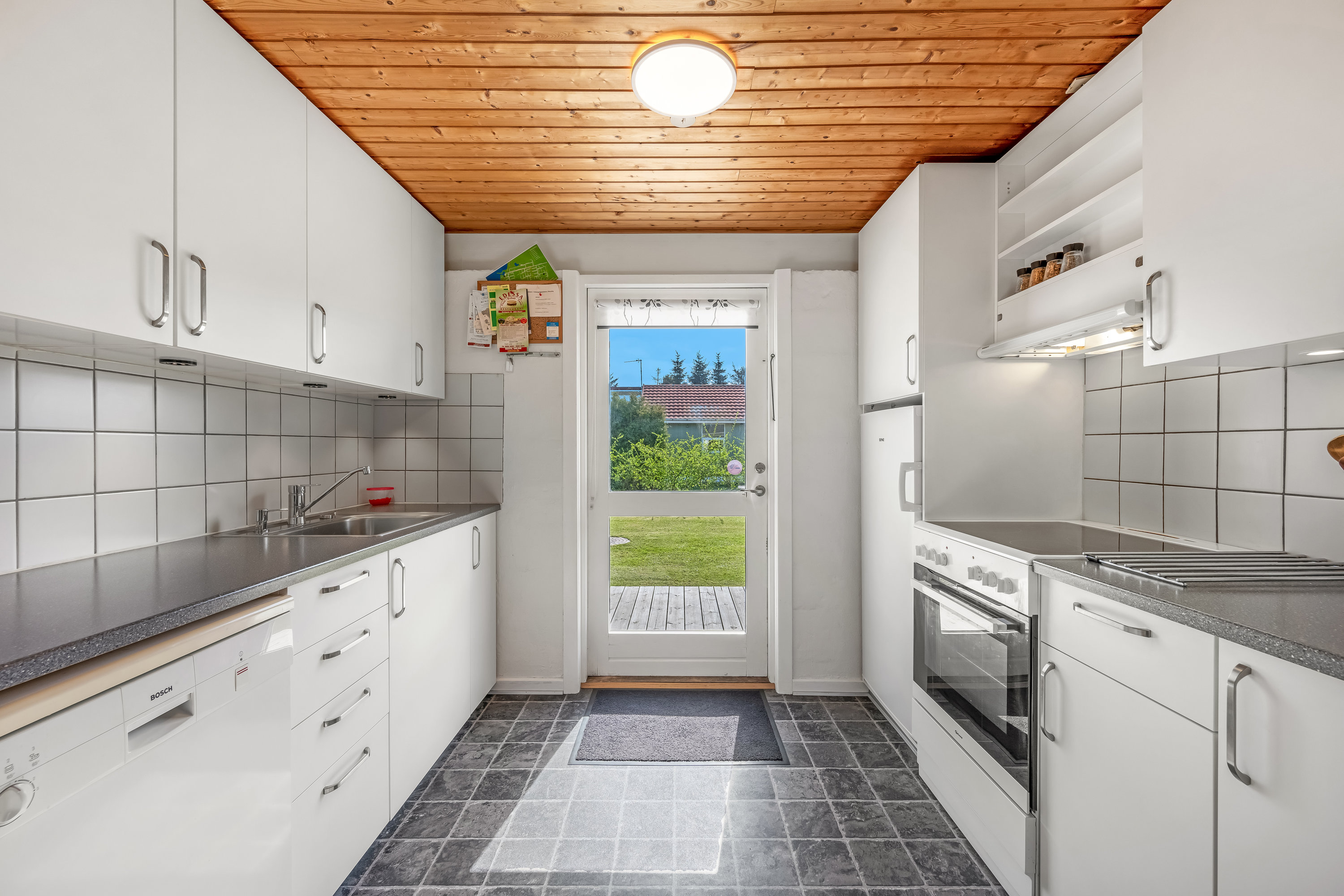 Fremhævet køkken billede i fuldskærmstilstand. Billede af Leopardvej 9, Vostrup, 6880 Tarm