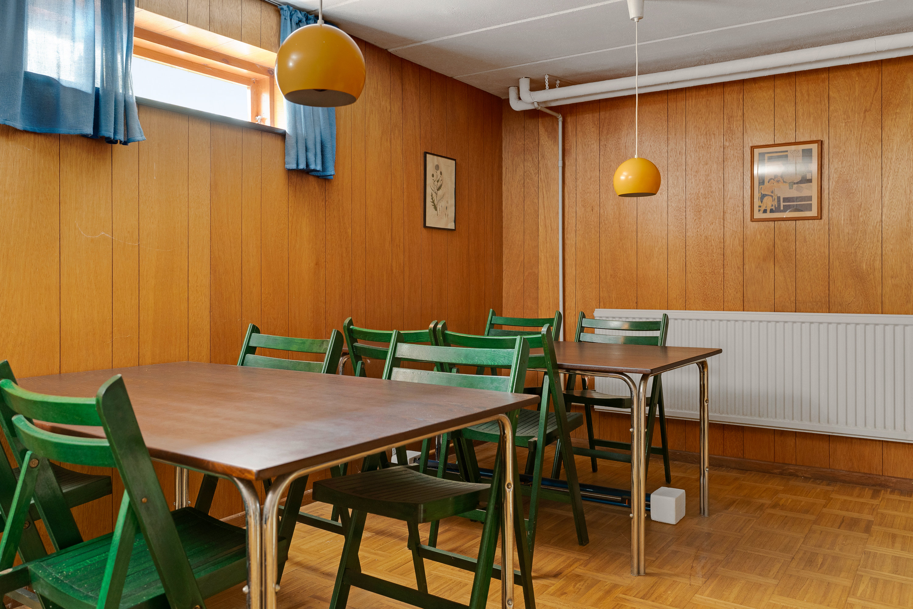 Fremhævet stue billede i fuldskærmstilstand. Billede af Axel Juels Alle 33, 2750 Ballerup