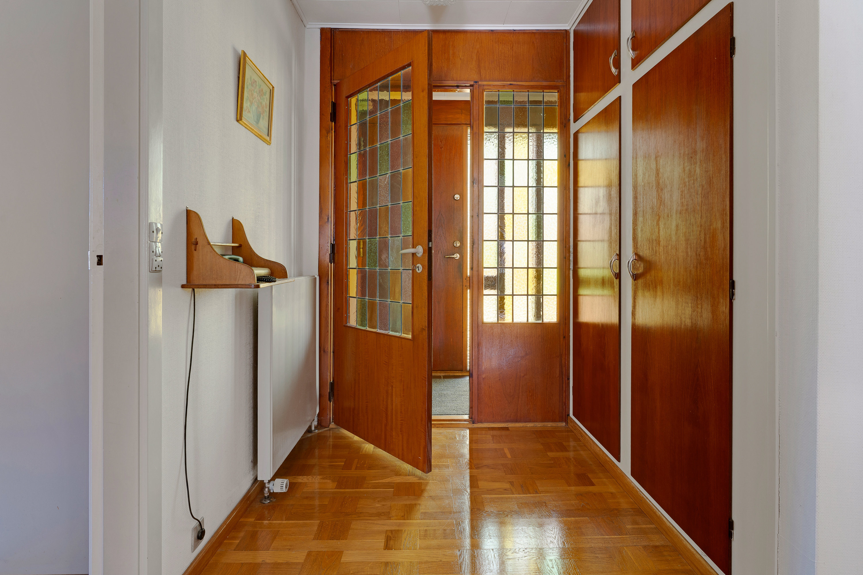 Fremhævet gang billede i fuldskærmstilstand. Billede af Axel Juels Alle 33, 2750 Ballerup