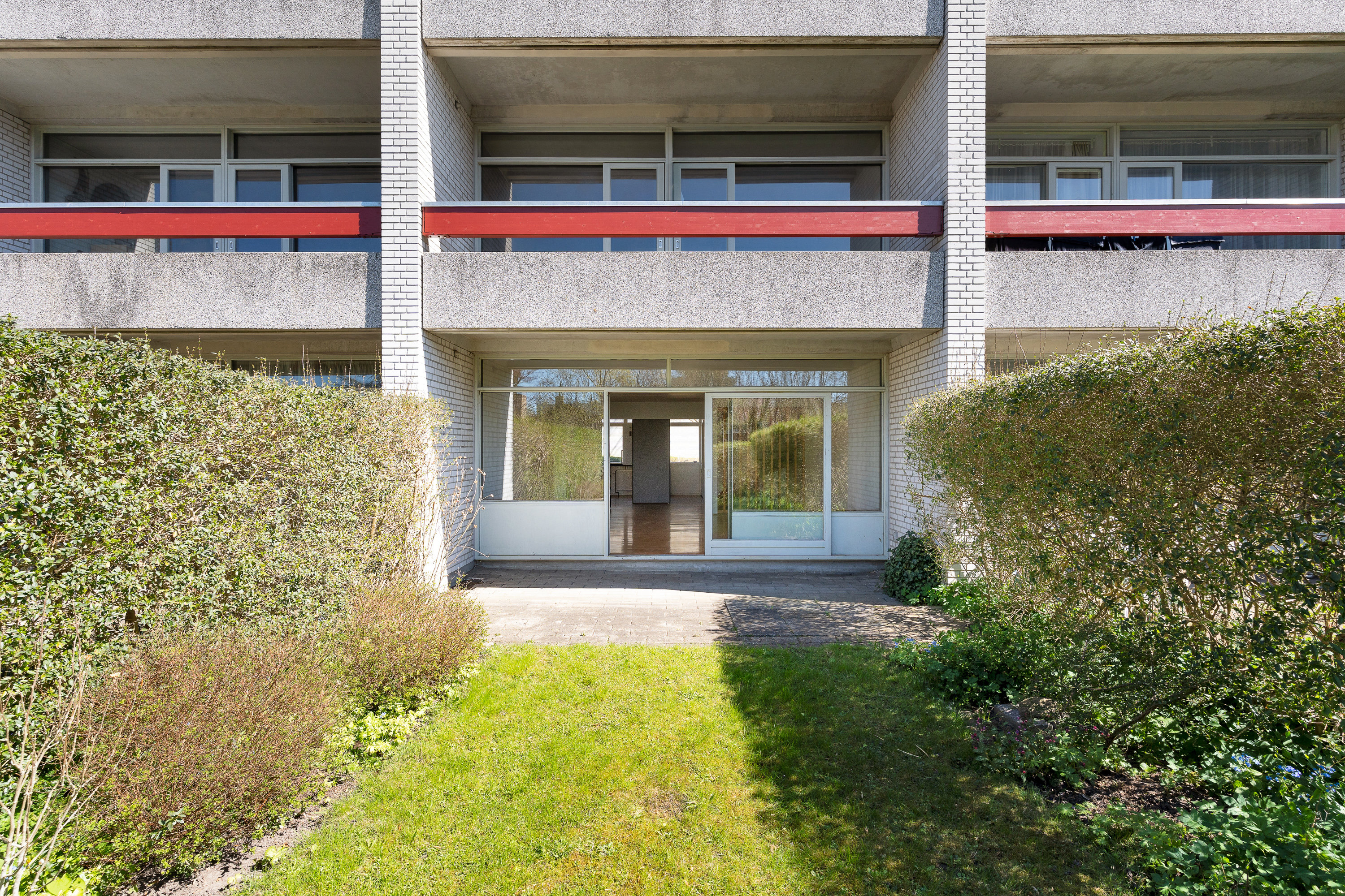 Fremhævet gårdmiljø billede i fuldskærmstilstand. Billede af Højagerparken 93, st.., 2750 Ballerup