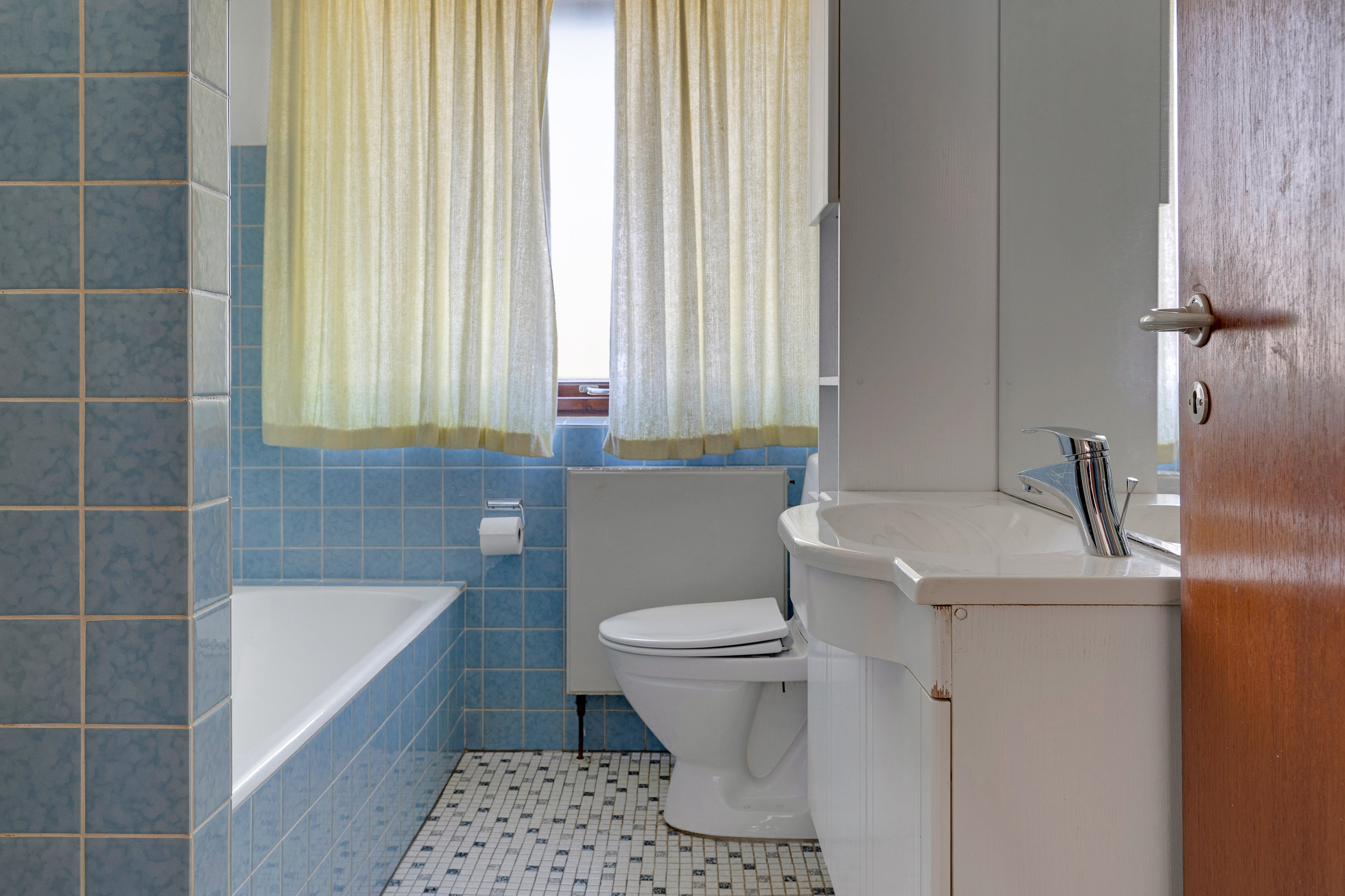 Fremhævet badeværelse billede i fuldskærmstilstand. Billede af Axel Juels Alle 33, 2750 Ballerup