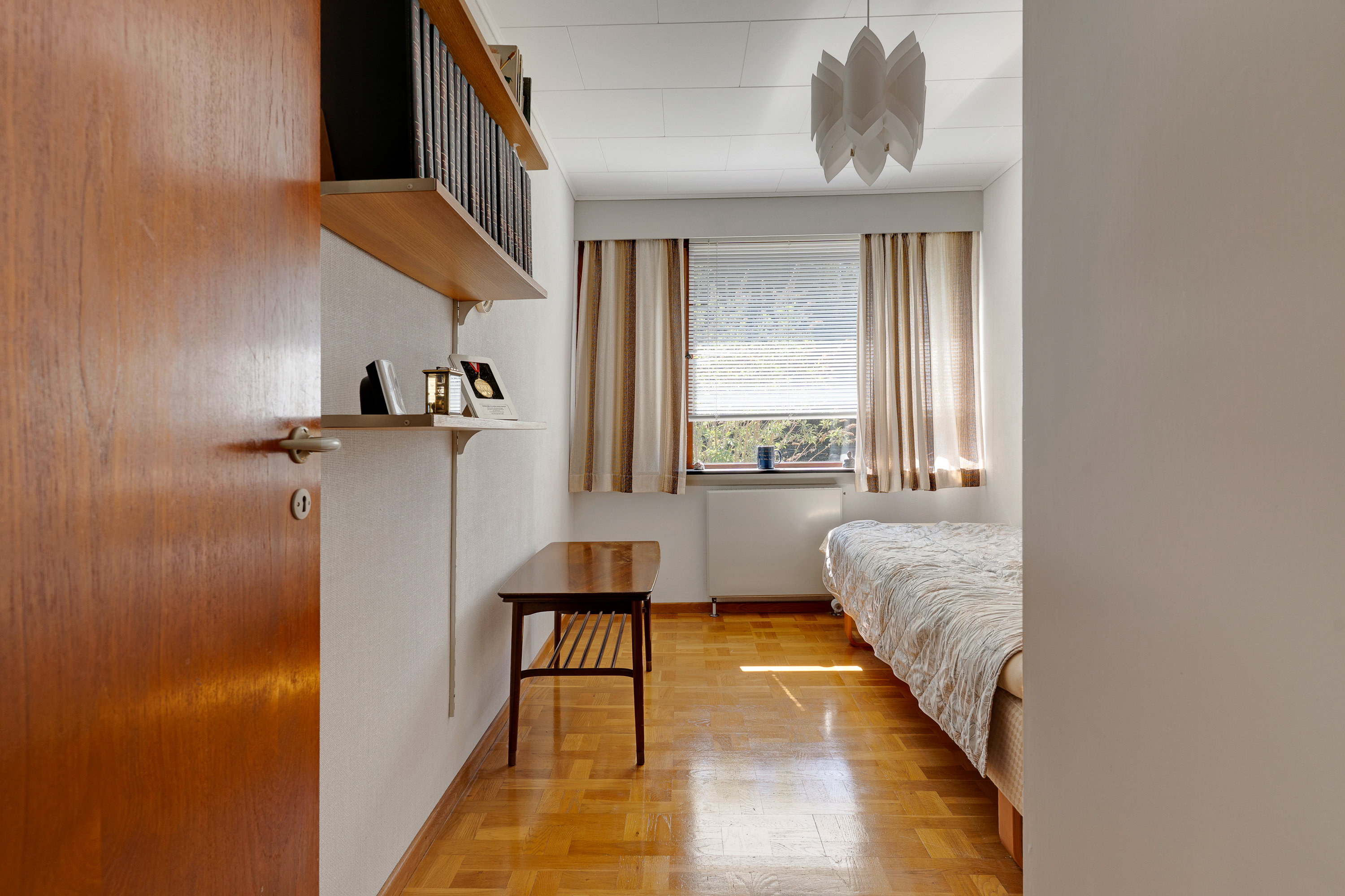 Fremhævet soveværelse billede i fuldskærmstilstand. Billede af Axel Juels Alle 33, 2750 Ballerup