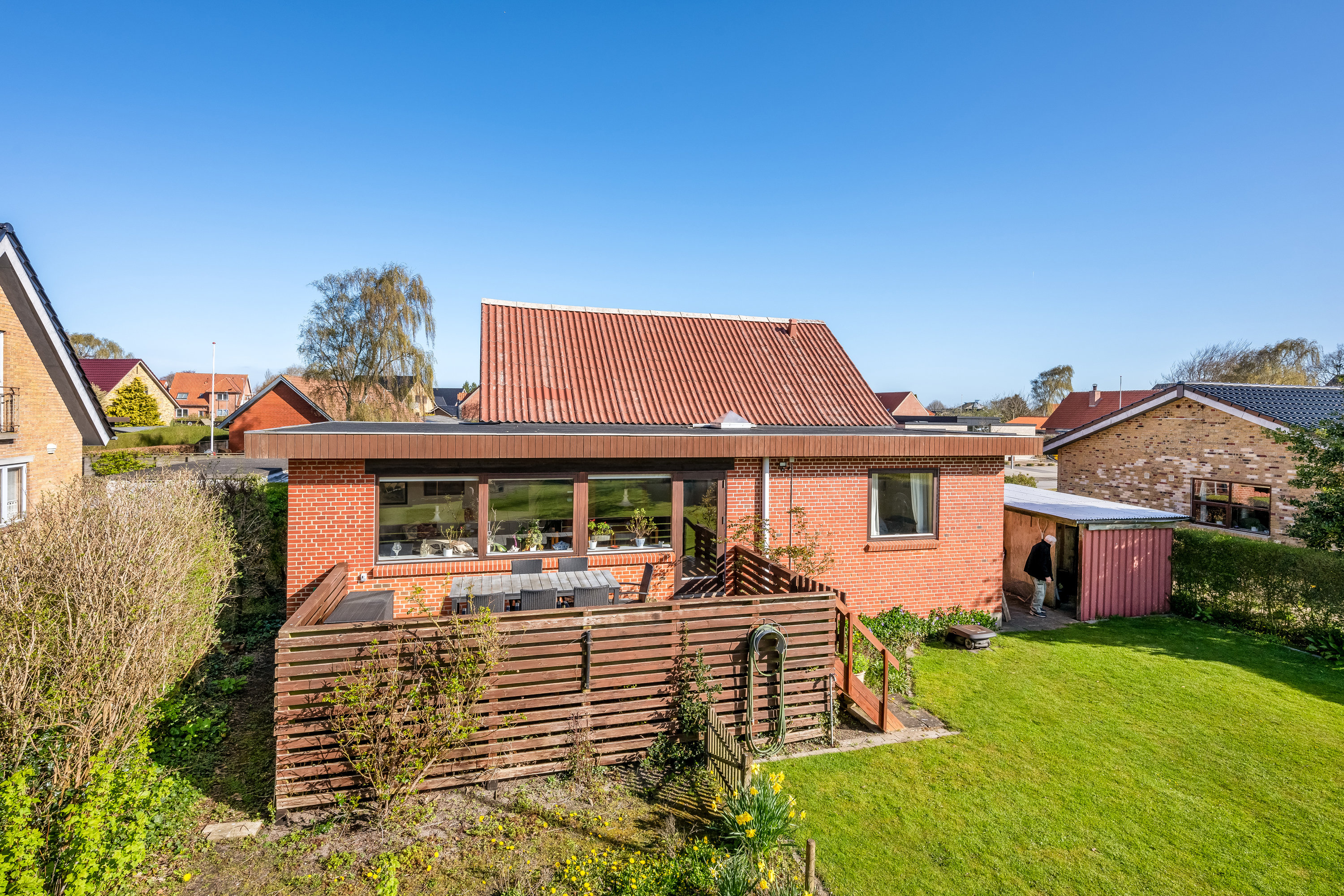 Fremhævet facade billede i fuldskærmstilstand. Billede af Østre Alle 6, 6900 Skjern