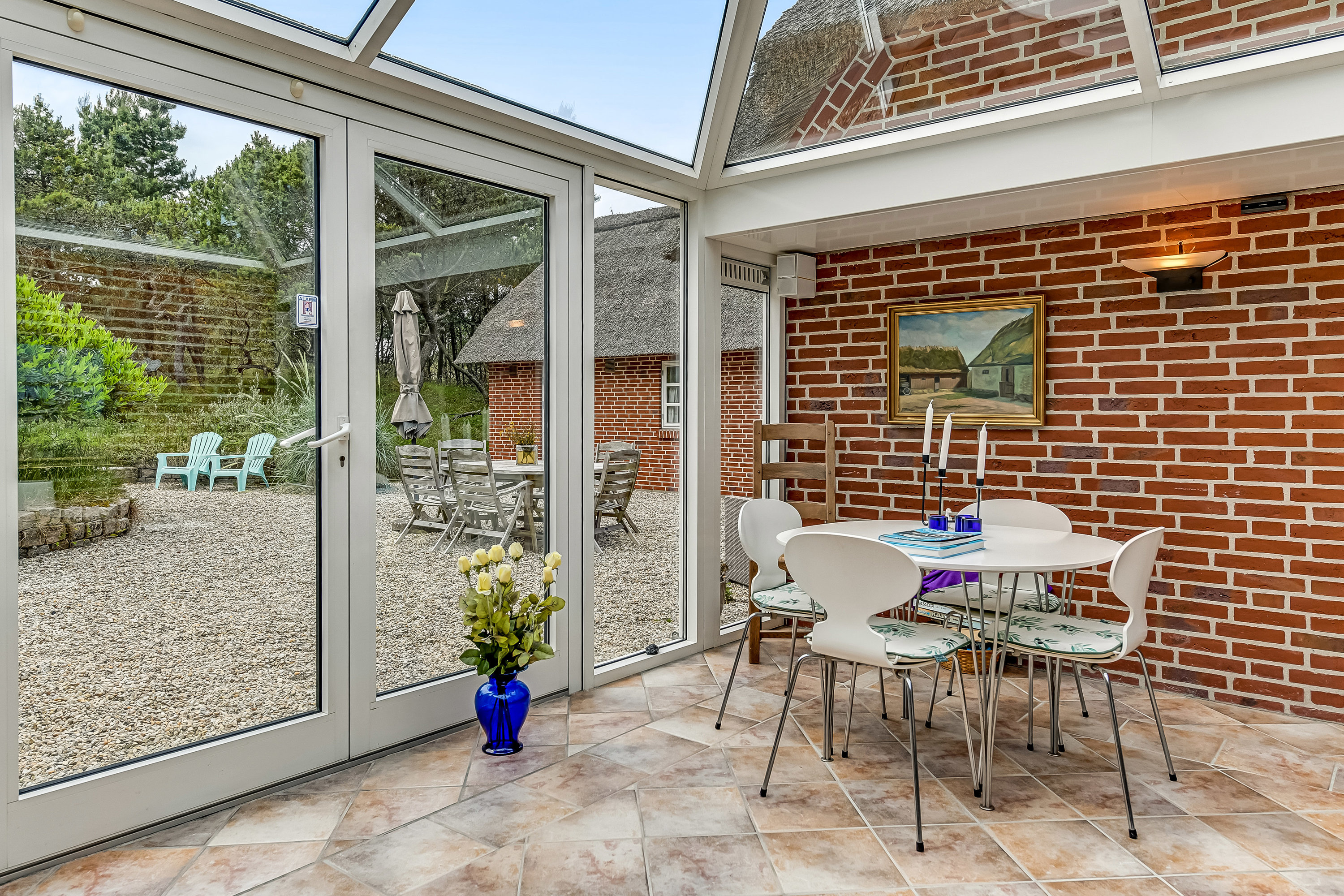 Fremhævet terrasse billede i fuldskærmstilstand. Billede af Kallesmærskvej 19, 6857 Blåvand