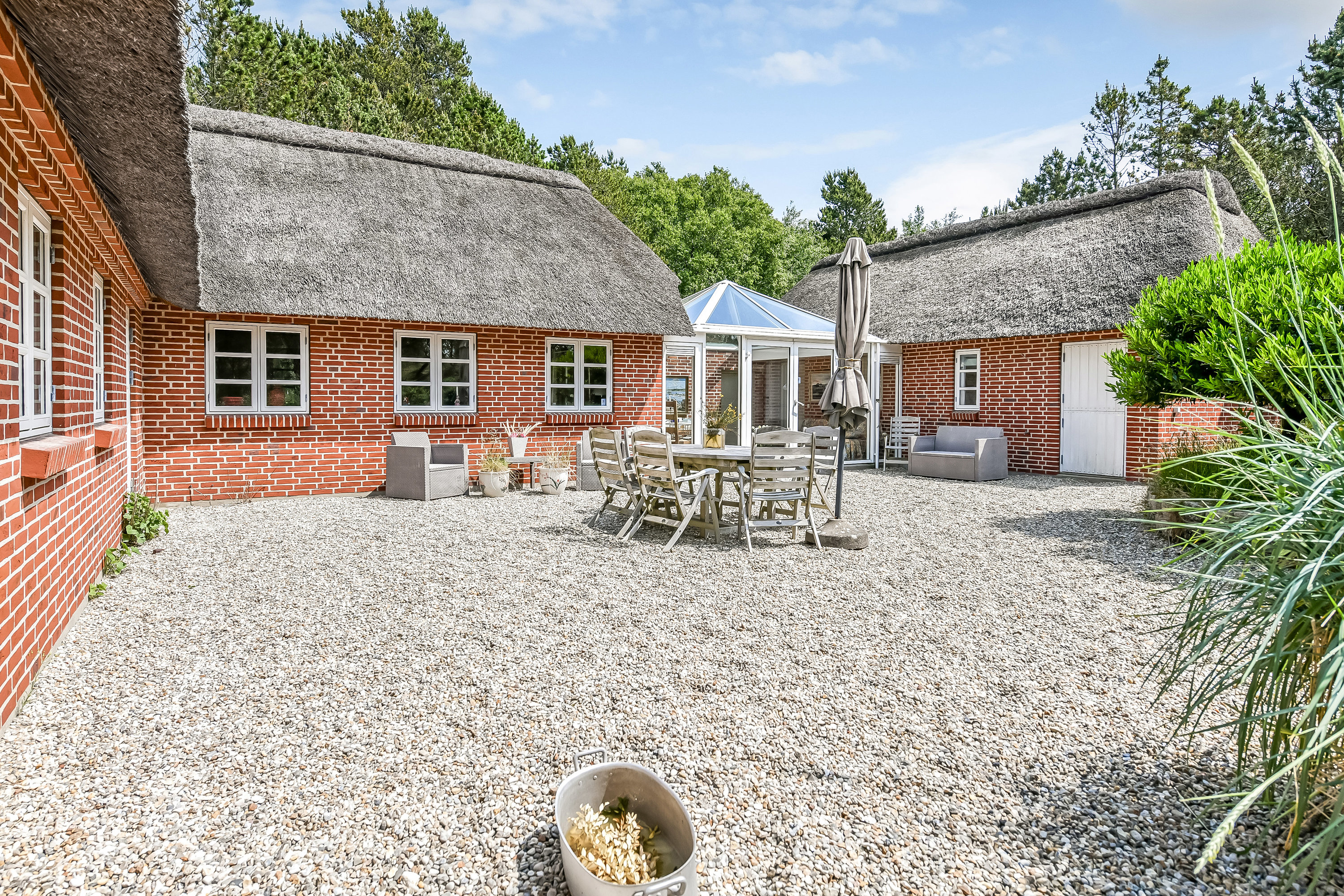 Fremhævet terrasse billede i fuldskærmstilstand. Billede af Kallesmærskvej 19, 6857 Blåvand