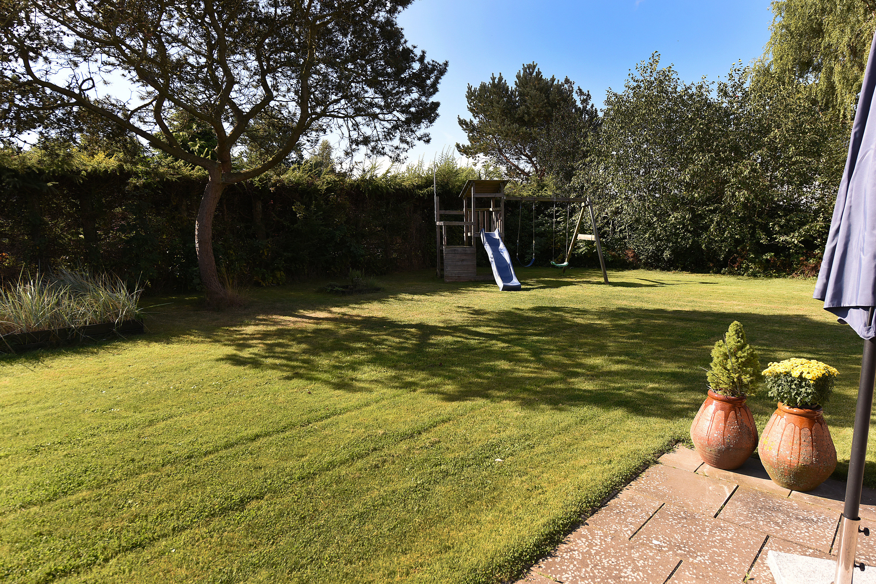 Fremhævet  billede i fuldskærmstilstand. Billede af Hasselvænget 10, Dyngby Strand, 8300 Odder