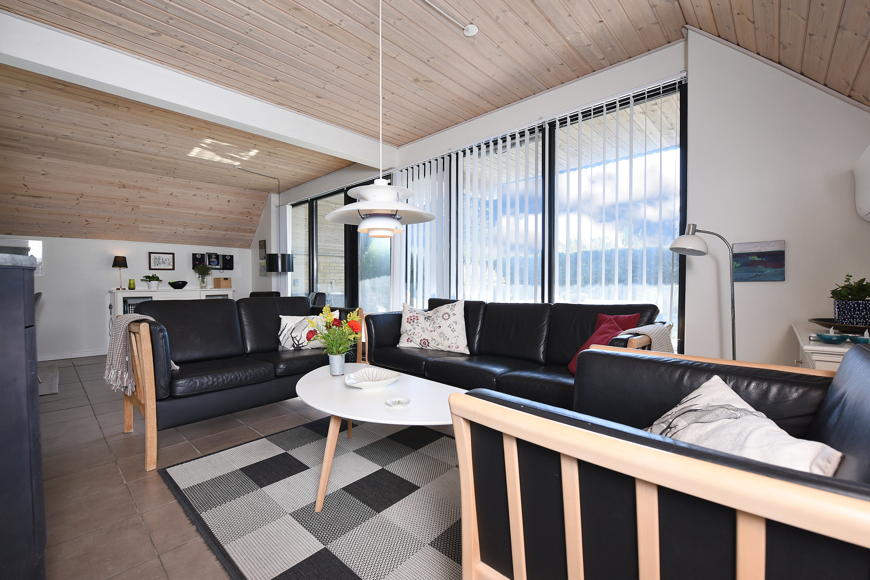 Fremhævet  billede i fuldskærmstilstand. Billede af Hasselvænget 10, Dyngby Strand, 8300 Odder