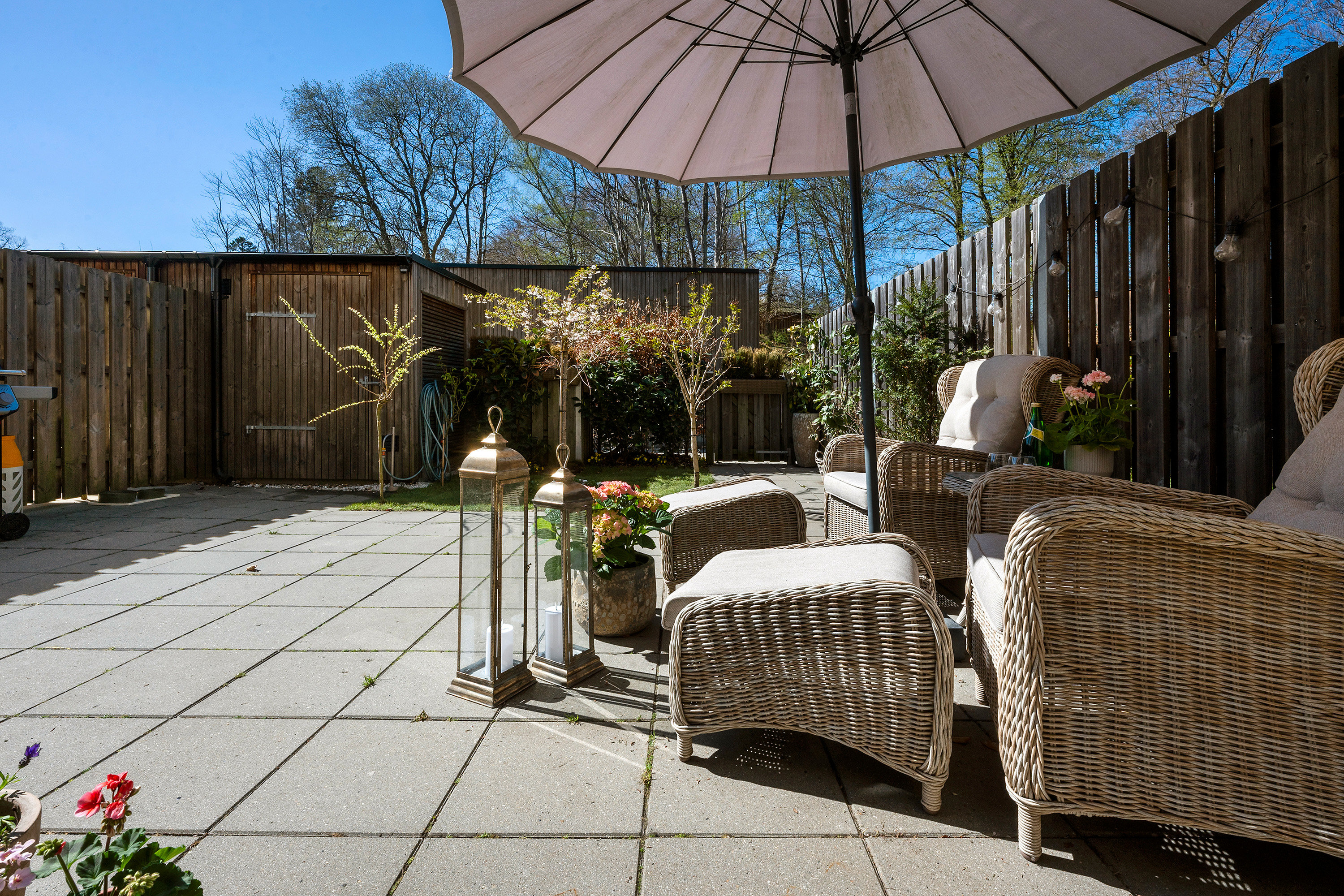 Fremhævet ejendommen billede i fuldskærmstilstand. Billede af Ralphs Vænge 24, 2950 Vedbæk