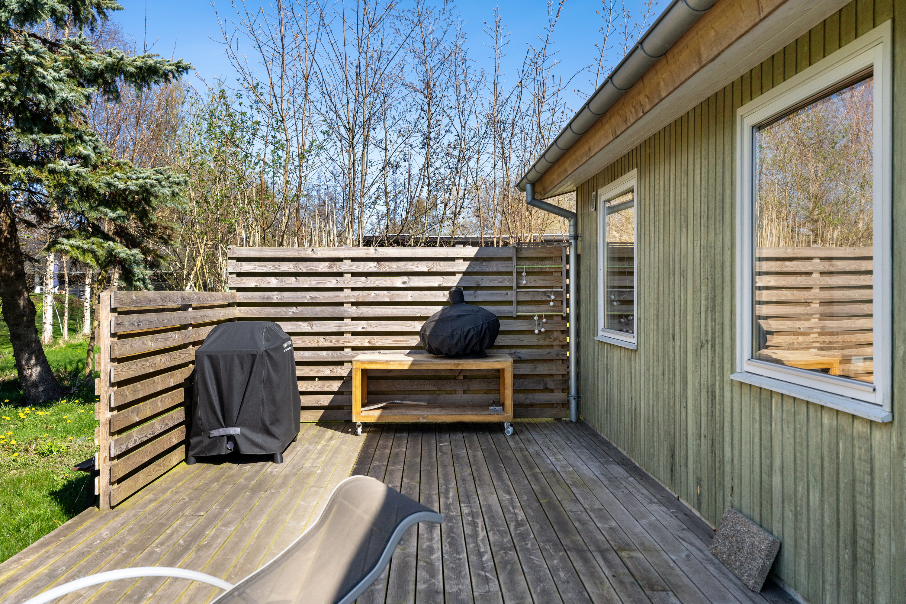 Fremhævet terrasse billede i fuldskærmstilstand. Billede af Vestensøvej 40, Elsegårde, 8400 Ebeltoft