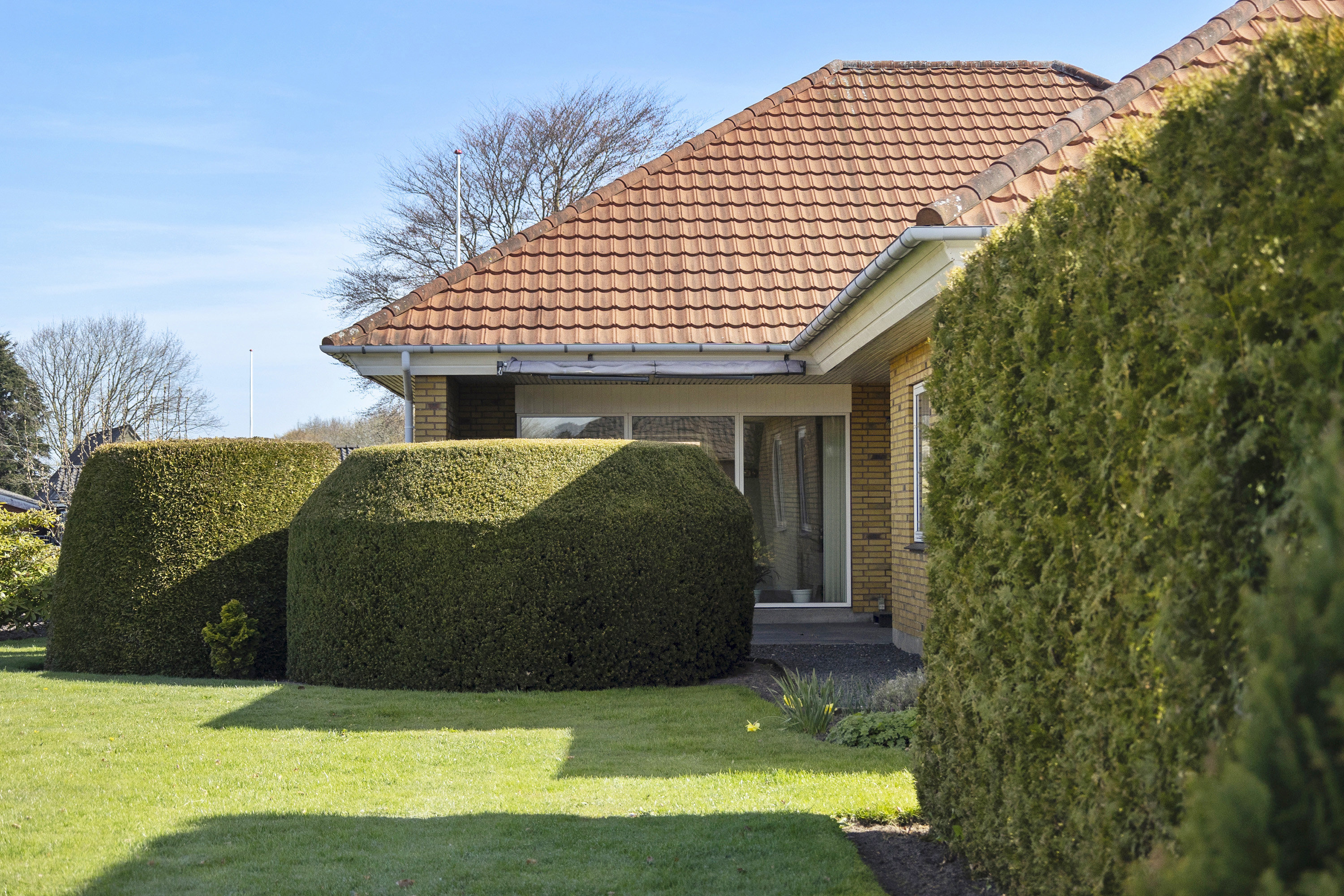 Fremhævet ejendommen billede i fuldskærmstilstand. Billede af Kastanievej 1, 6600 Vejen