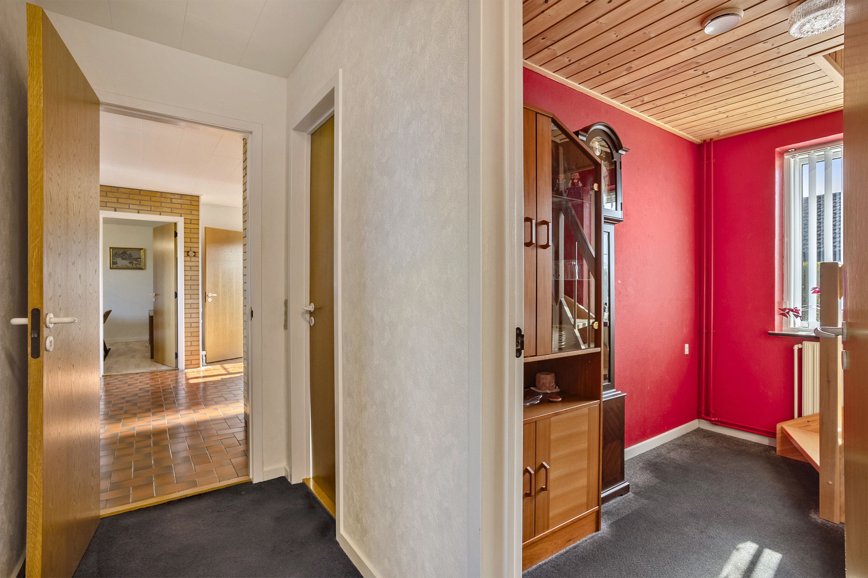 Fremhævet gang billede i fuldskærmstilstand. Billede af Kastanievej 1, 6600 Vejen