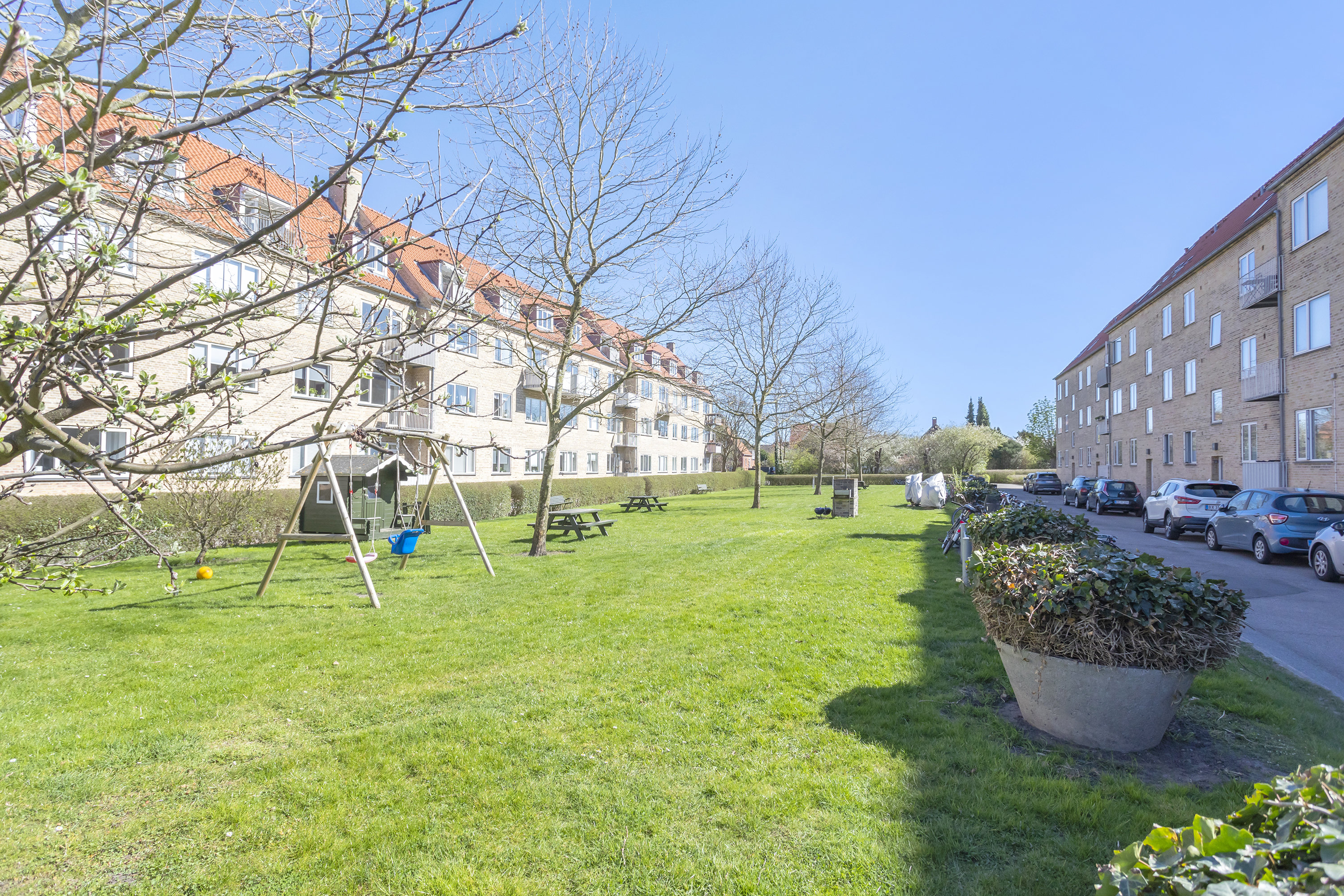 Fremhævet gårdmiljø billede i fuldskærmstilstand. Billede af Tønnesvej 6, st.. th., 2300 København S