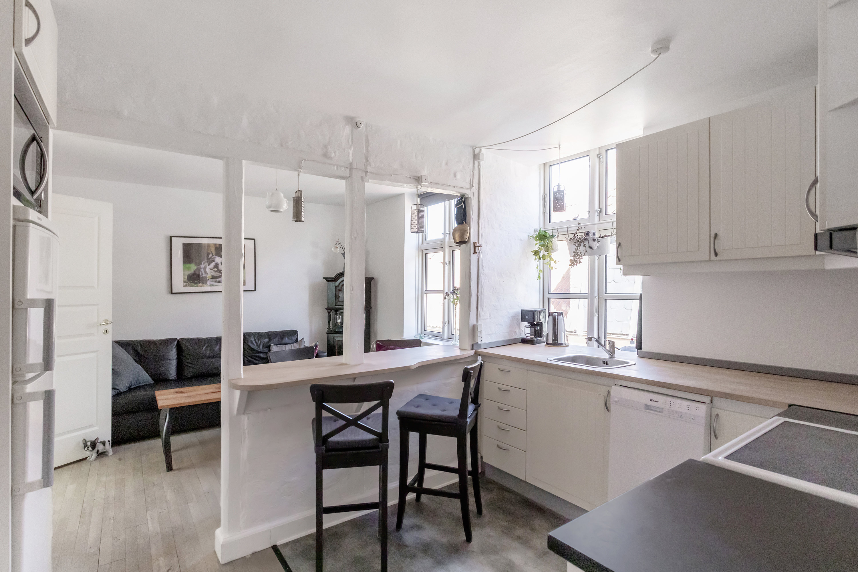 Fremhævet køkken billede i fuldskærmstilstand. Billede af Kirkegårdsvej 15, st.., 2300 København S