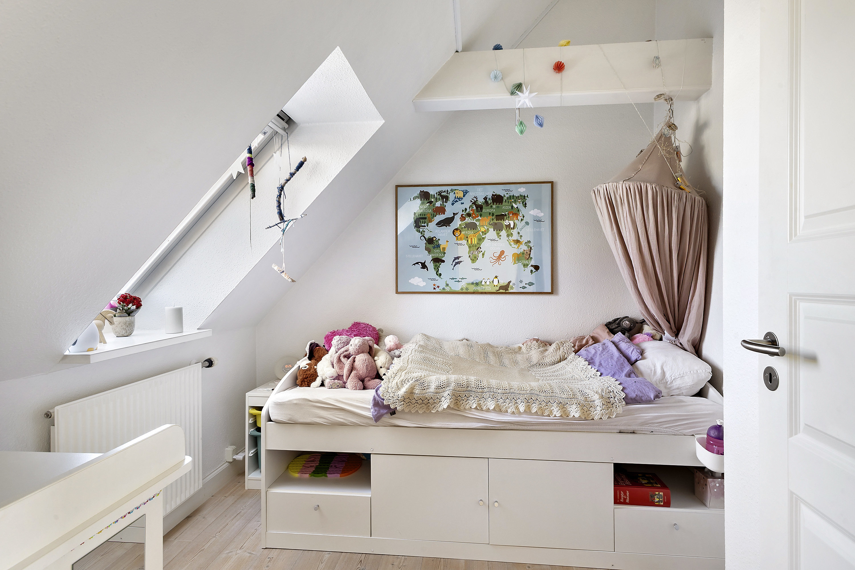 Fremhævet børneværelse billede i fuldskærmstilstand. Billede af Norgesgade 26C, 7000 Fredericia