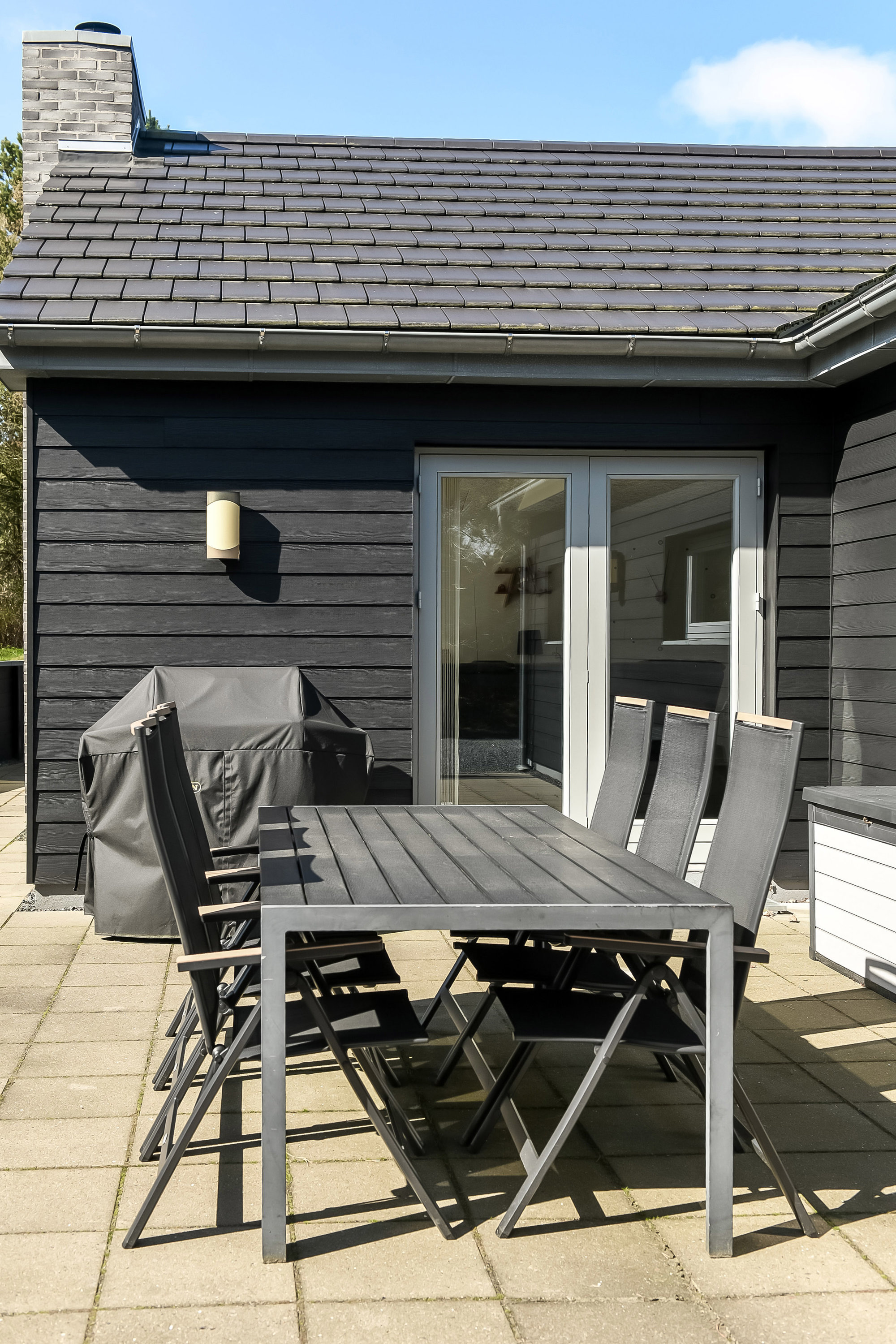 Fremhævet terrasse billede i fuldskærmstilstand. Billede af Bjergbovej 48, 6857 Blåvand