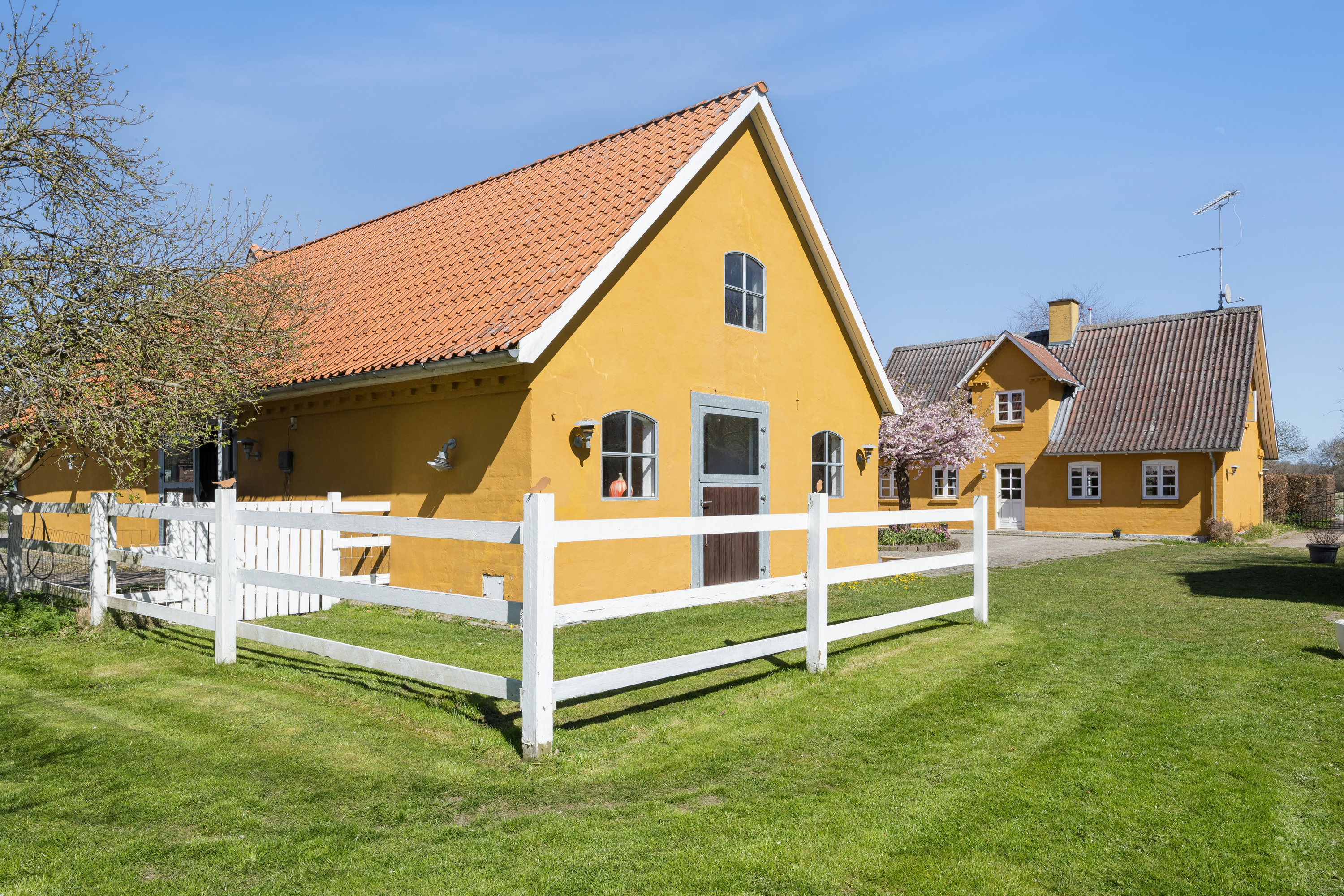 Fremhævet andet billede i fuldskærmstilstand. Billede af Overdrevsvejen 114, Lellinge, 4600 Køge