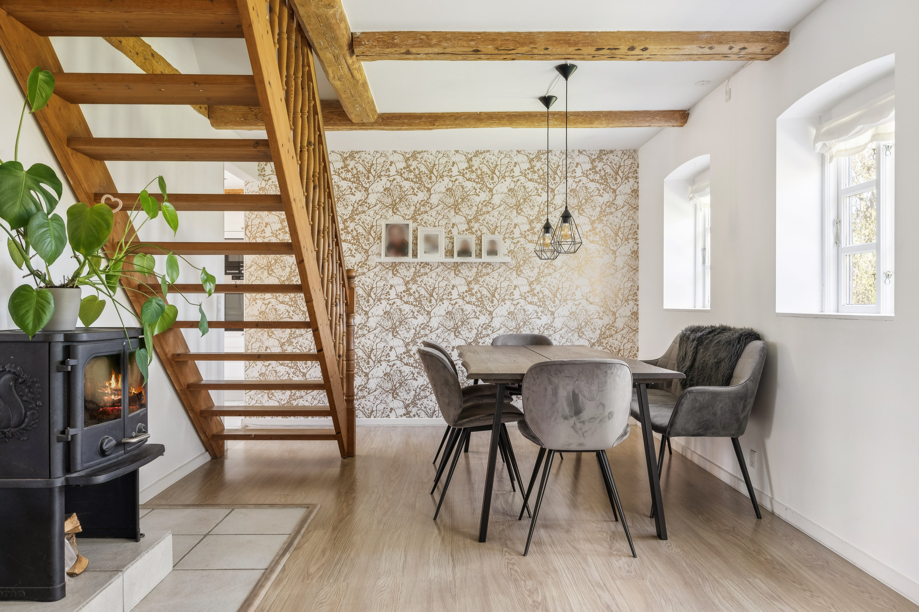 Fremhævet stue billede i fuldskærmstilstand. Billede af Overdrevsvejen 114, Lellinge, 4600 Køge