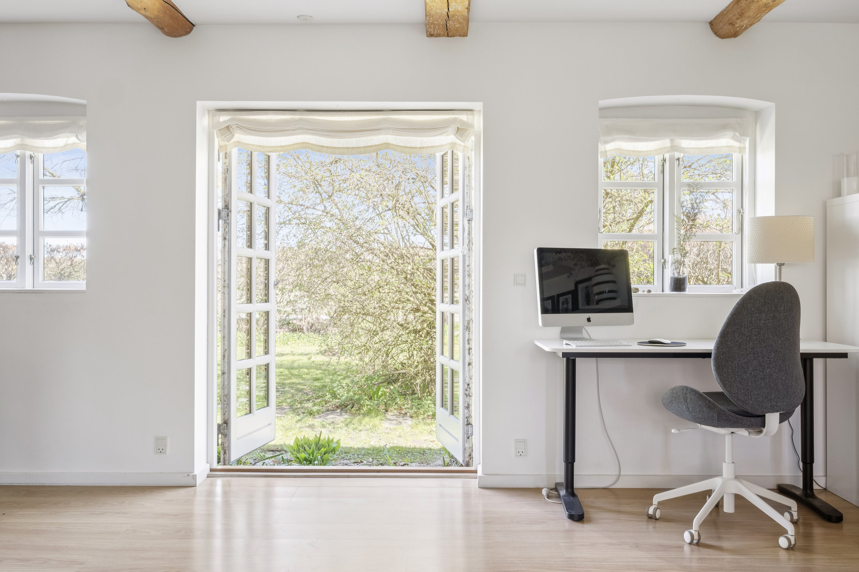 Fremhævet stue billede i fuldskærmstilstand. Billede af Overdrevsvejen 114, Lellinge, 4600 Køge