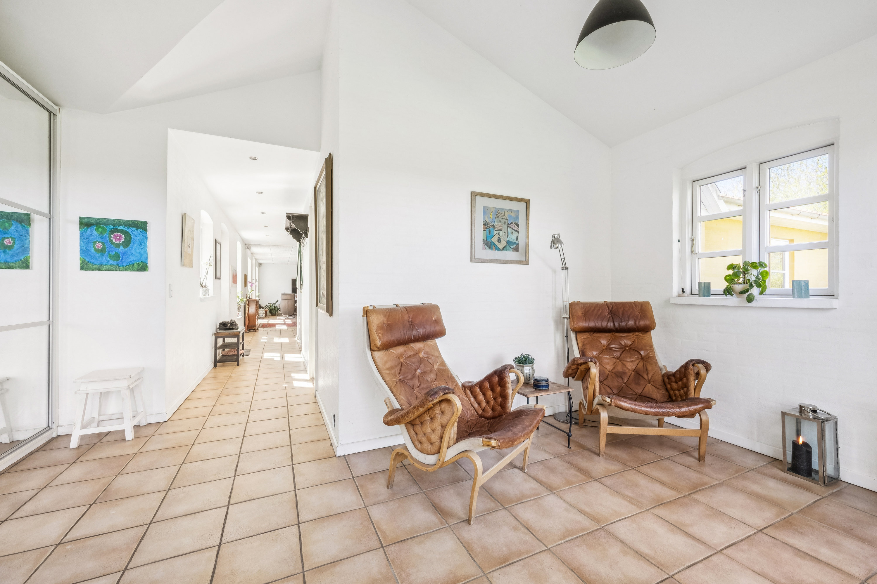 Fremhævet stue billede i fuldskærmstilstand. Billede af Overdrevsvejen 114, Lellinge, 4600 Køge