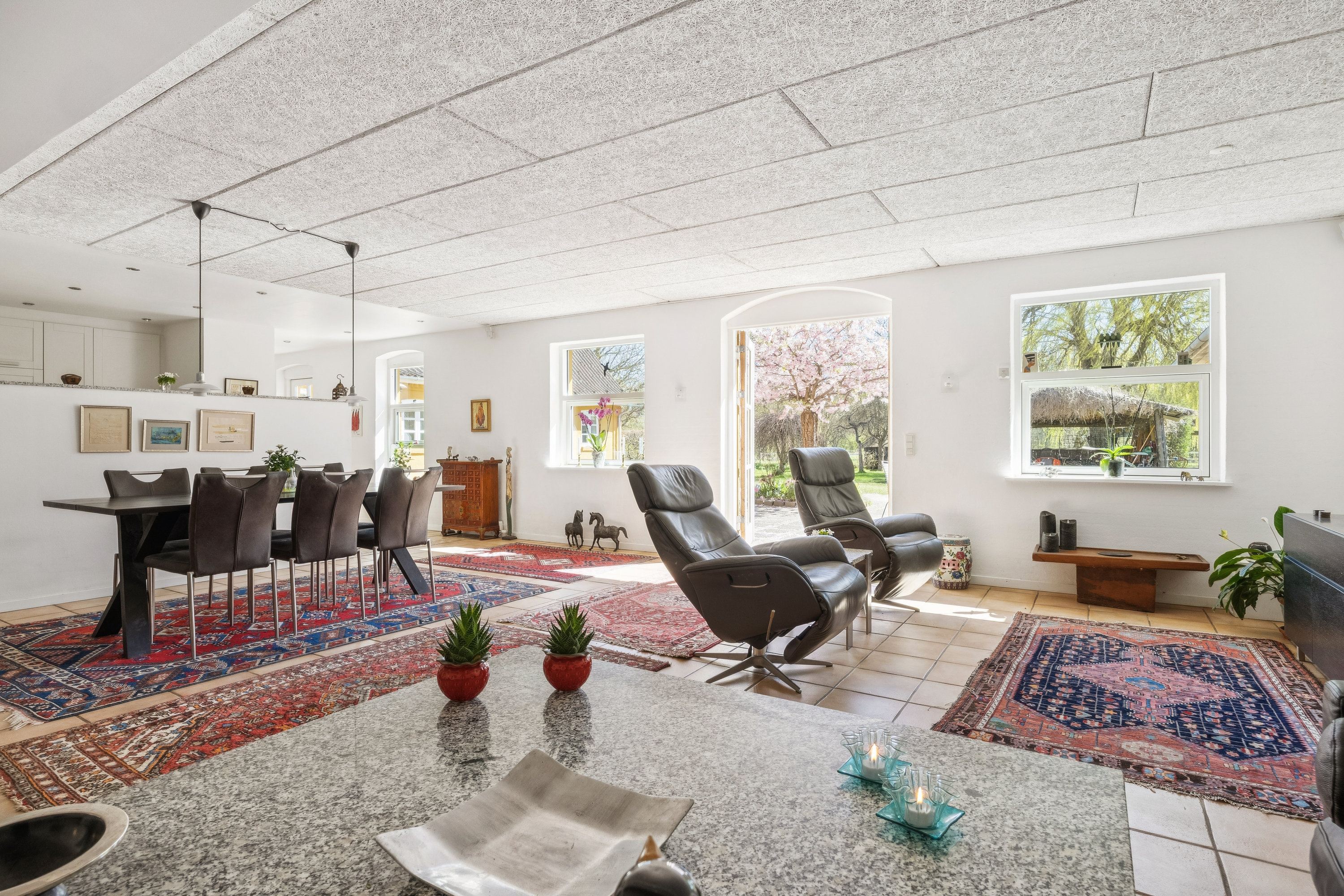 Fremhævet stue billede i fuldskærmstilstand. Billede af Overdrevsvejen 114, Lellinge, 4600 Køge