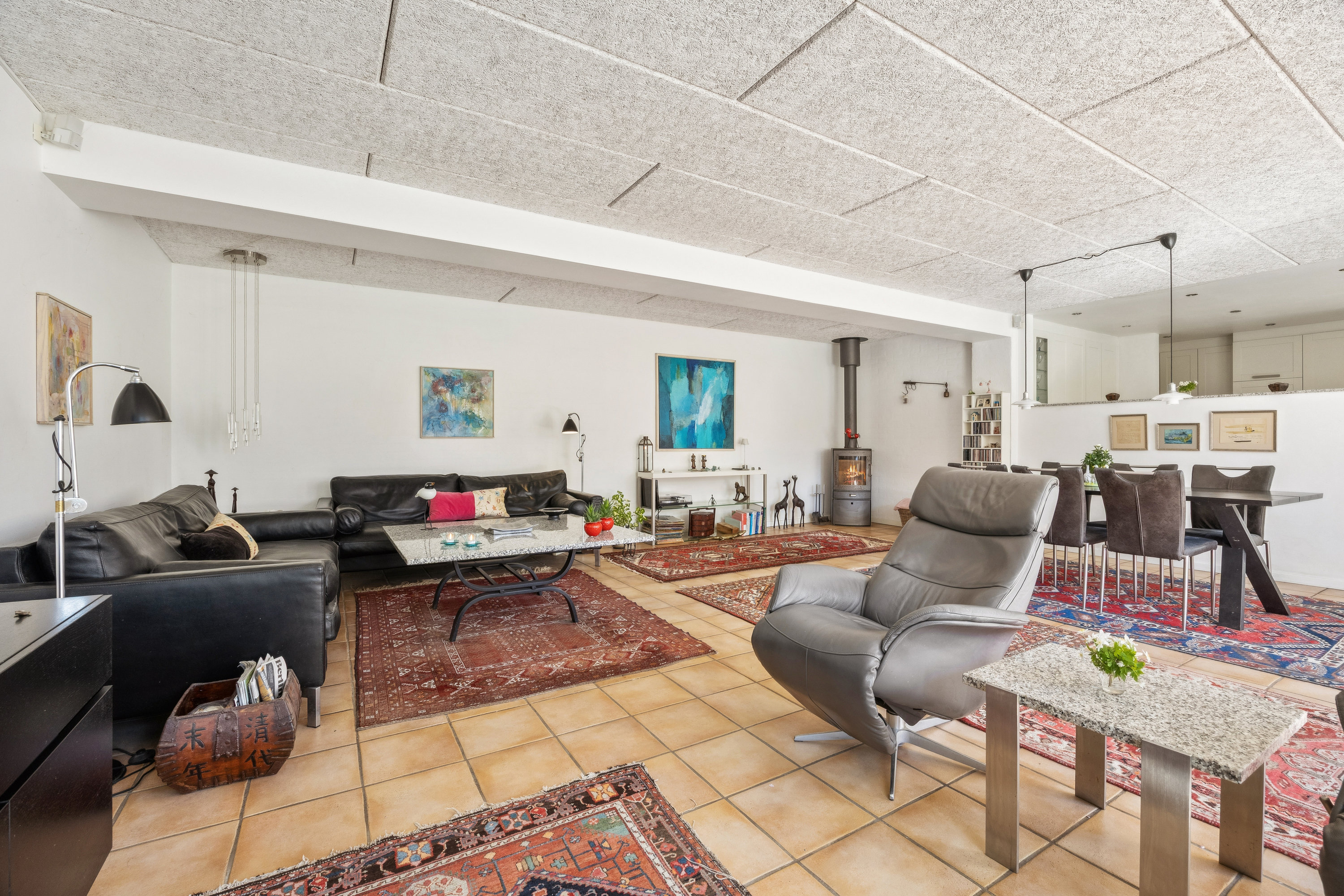 Fremhævet stue billede i fuldskærmstilstand. Billede af Overdrevsvejen 114, Lellinge, 4600 Køge