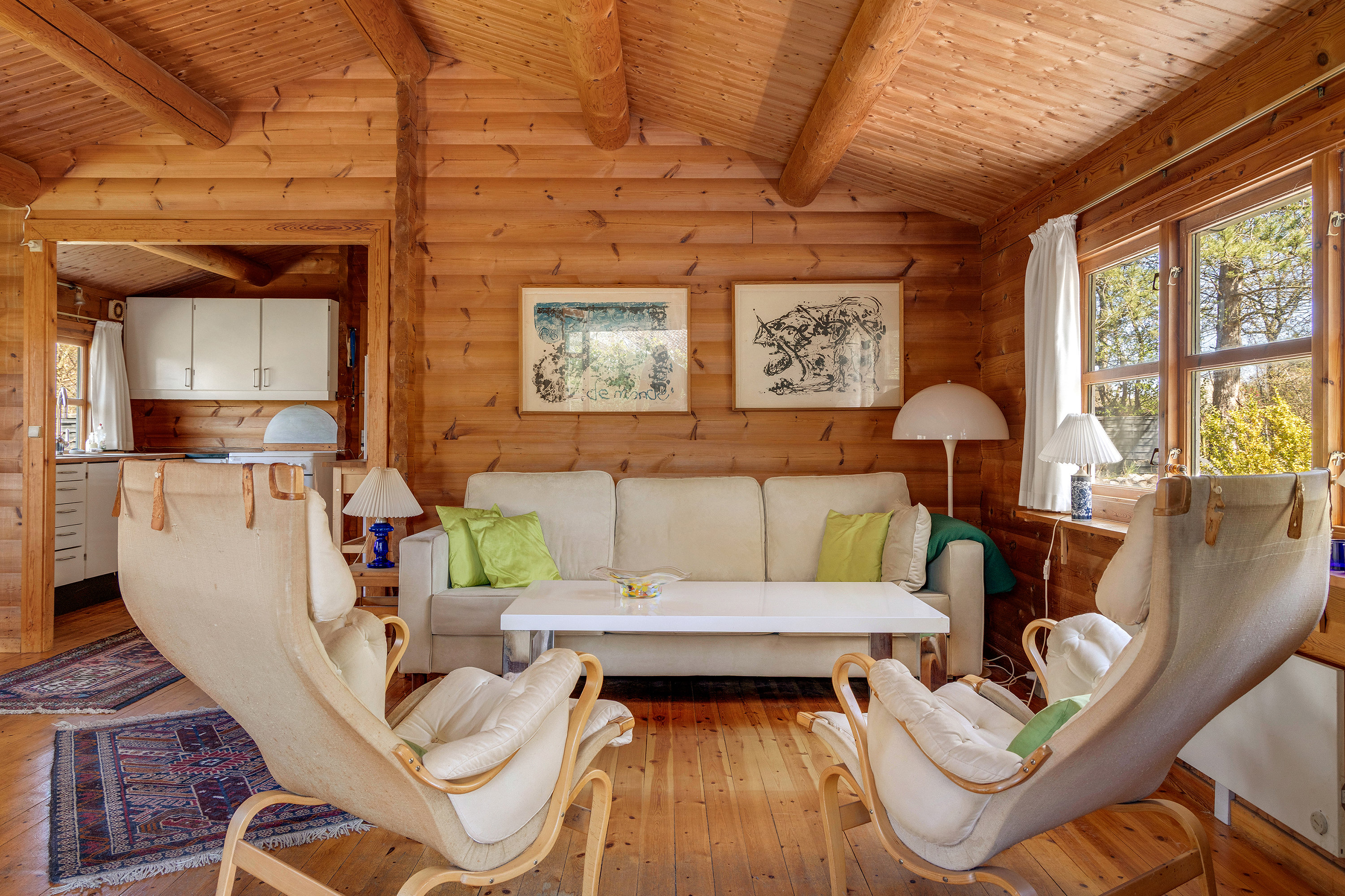 Fremhævet stue billede i fuldskærmstilstand. Billede af Riishøj-Åsen 5, Rågeleje, 3210 Vejby