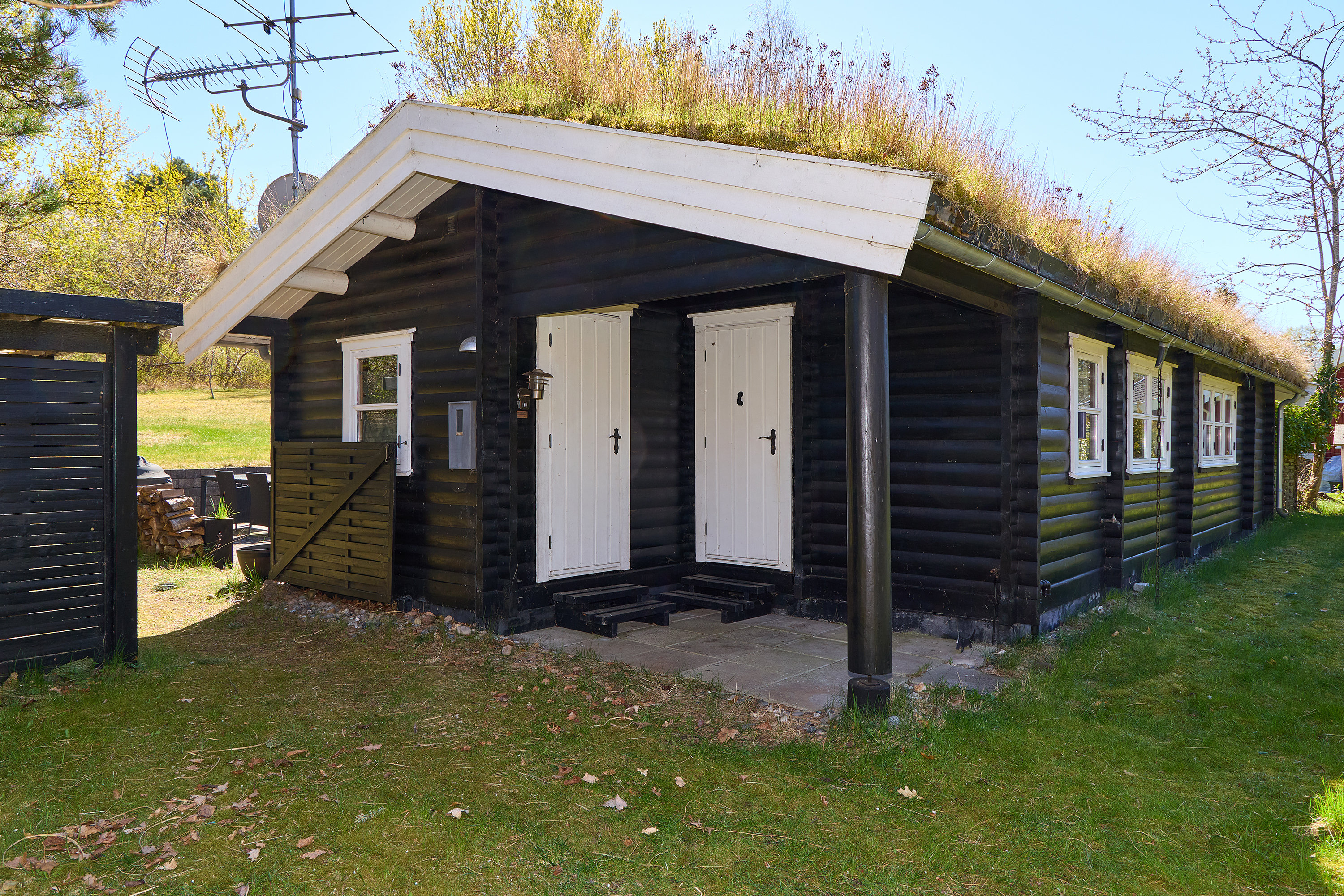 Fremhævet ejendommen billede i fuldskærmstilstand. Billede af Riishøj-Åsen 5, Rågeleje, 3210 Vejby