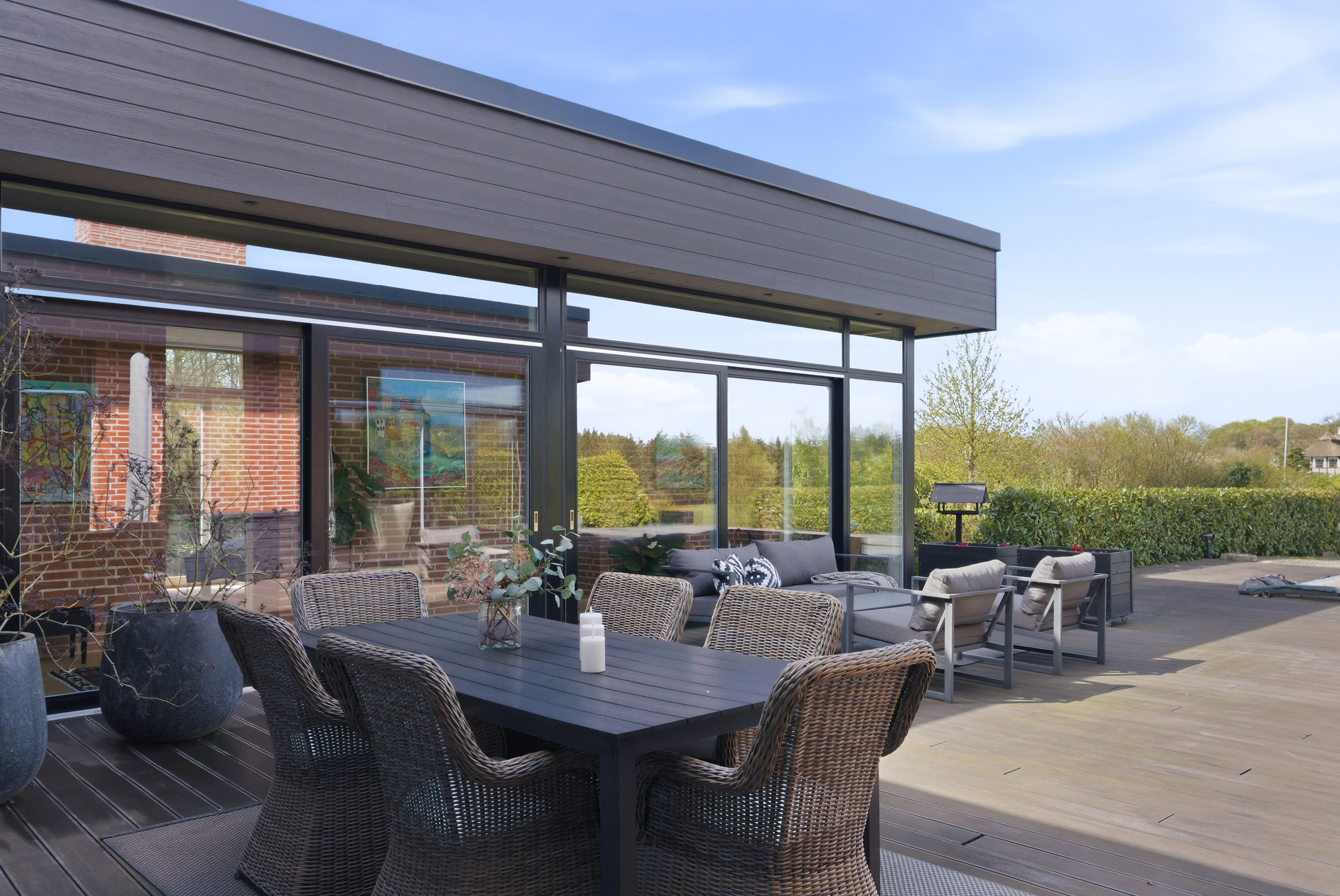 Fremhævet terrasse billede i fuldskærmstilstand. Billede af Overtvedvej 16, Allesø, 5270 Odense N