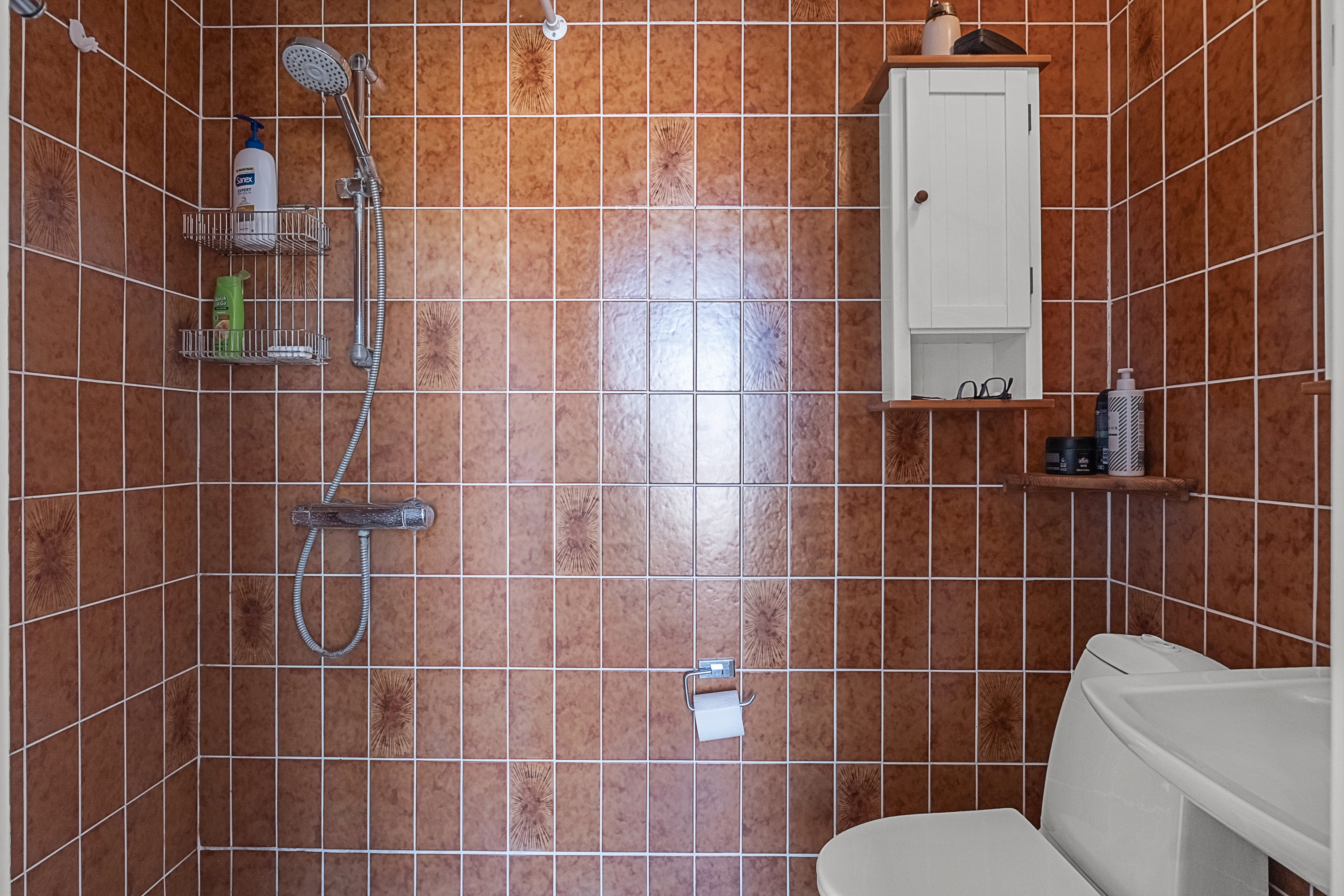 Fremhævet badeværelse billede i fuldskærmstilstand. Billede af Valdemarsgade 52, 2. tv., 8000 Aarhus C