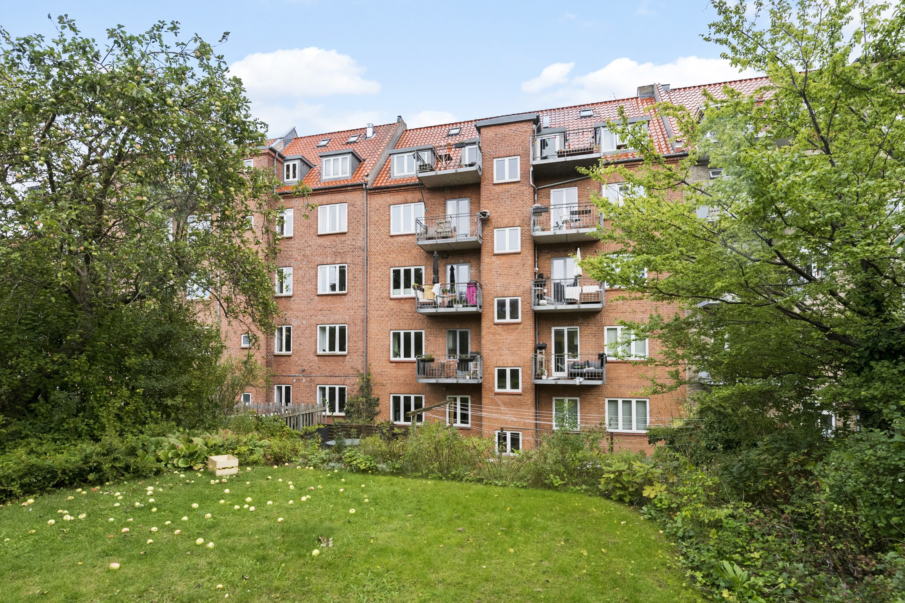 Fremhævet street view billede i fuldskærmstilstand. Billede af Ivar Huitfeldts Gade 27, st.. th., Trøjborg, 8200 Aarhus N