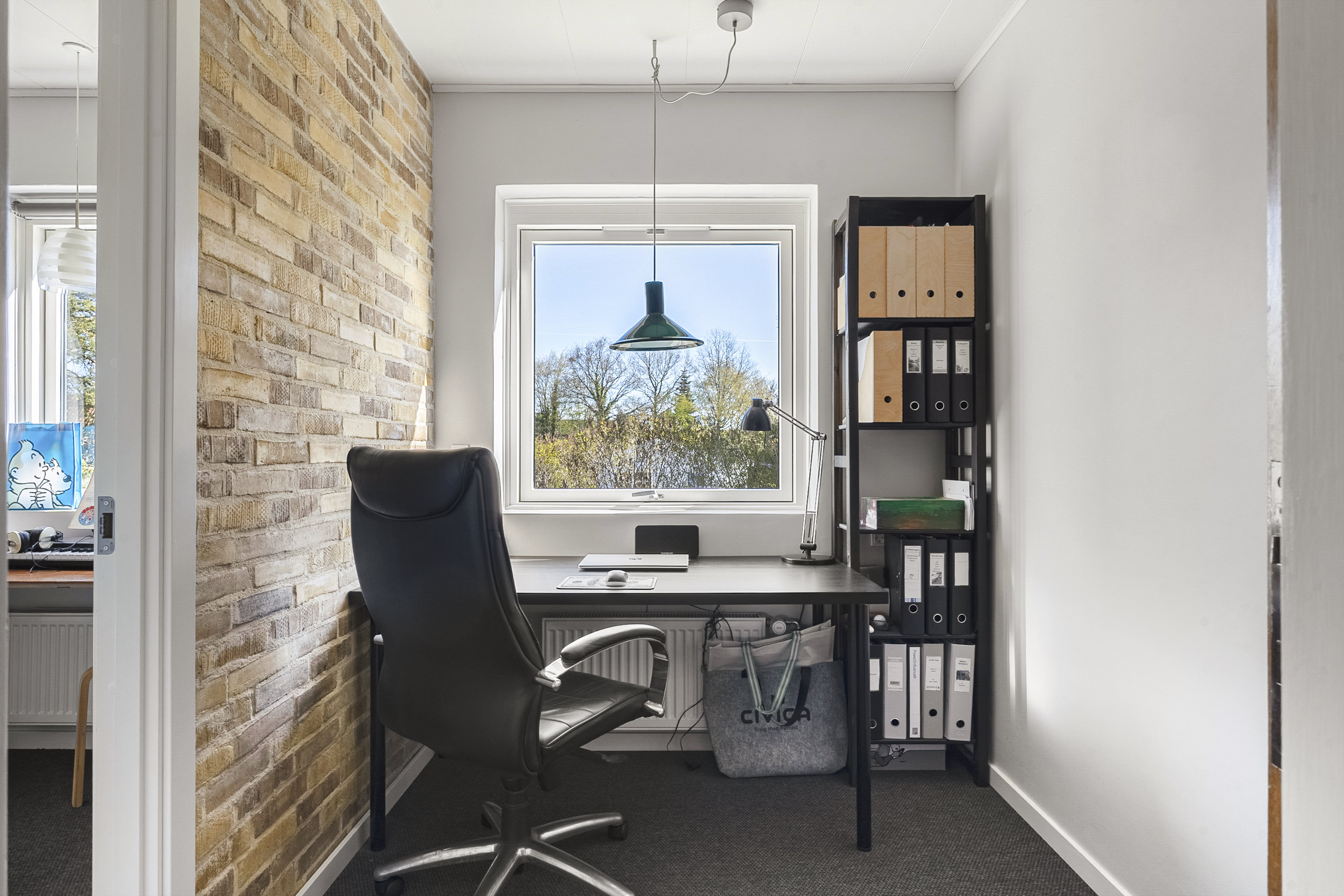 Fremhævet kontor billede i fuldskærmstilstand. Billede af Spangsvej 46, Paarup, 5210 Odense NV