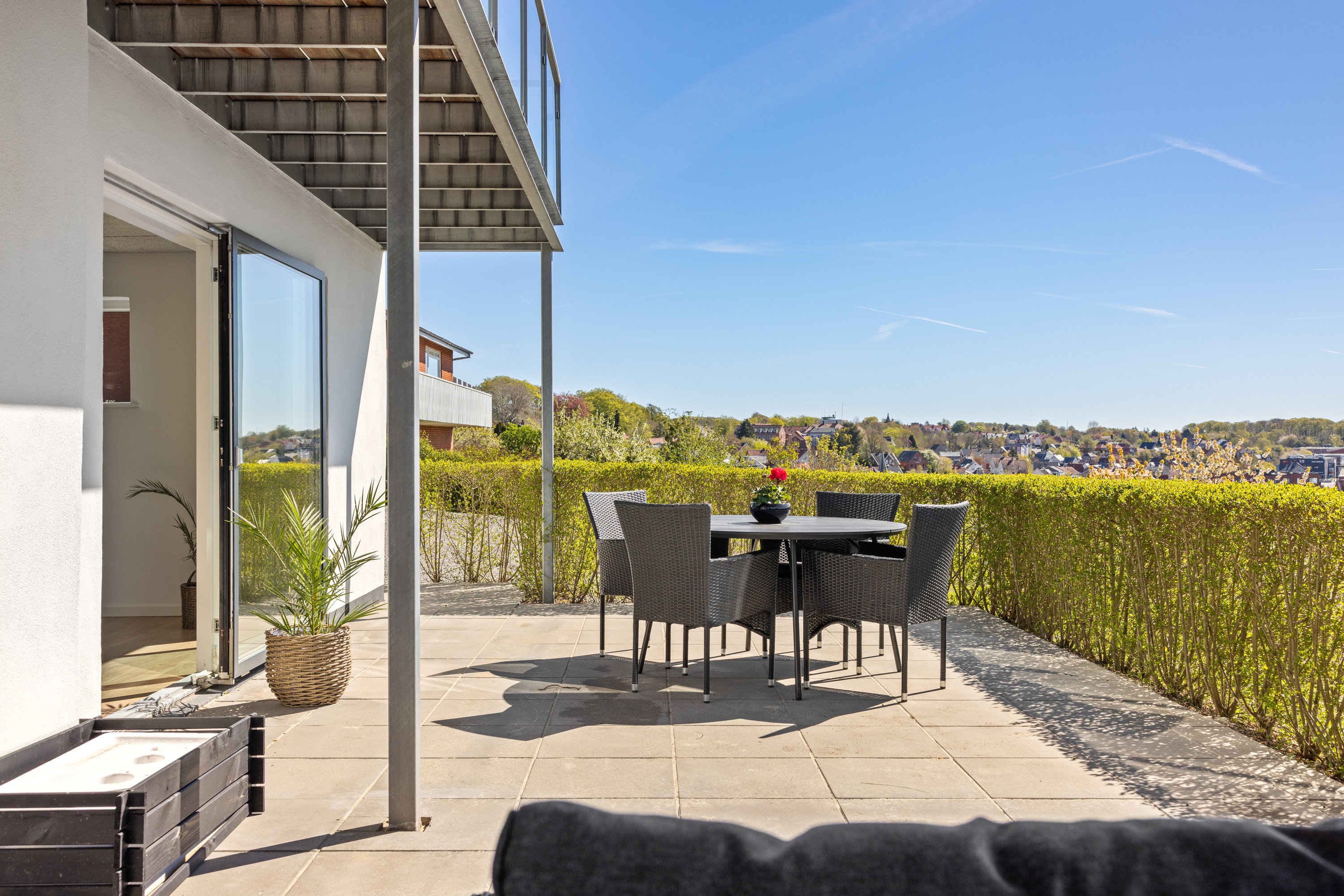 Fremhævet terrasse billede i fuldskærmstilstand. Billede af Udsigten 6, 5700 Svendborg