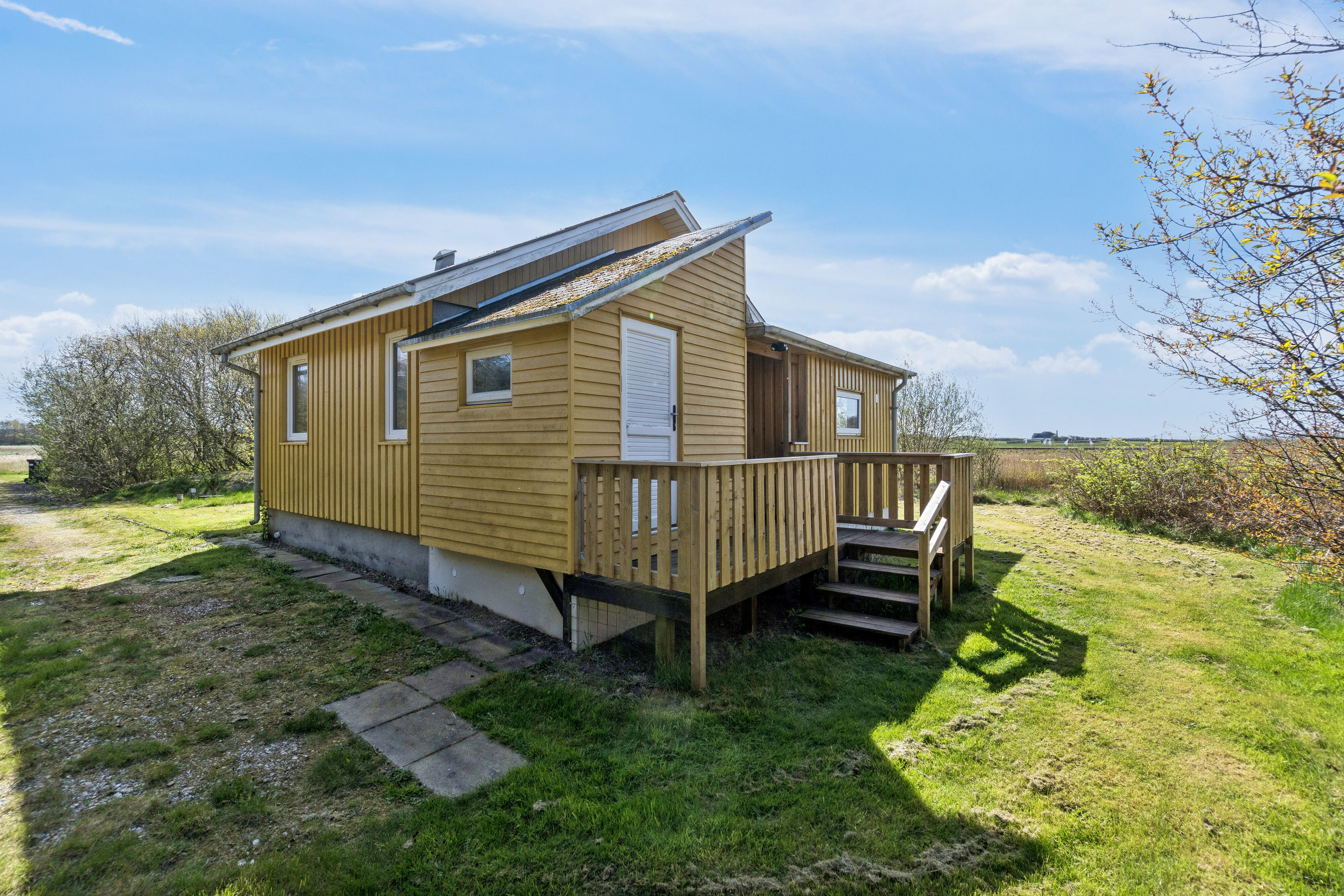 Fremhævet set fra haven billede i fuldskærmstilstand. Billede af Sommerstedvej 64, Lyngs Torp, 7790 Thyholm