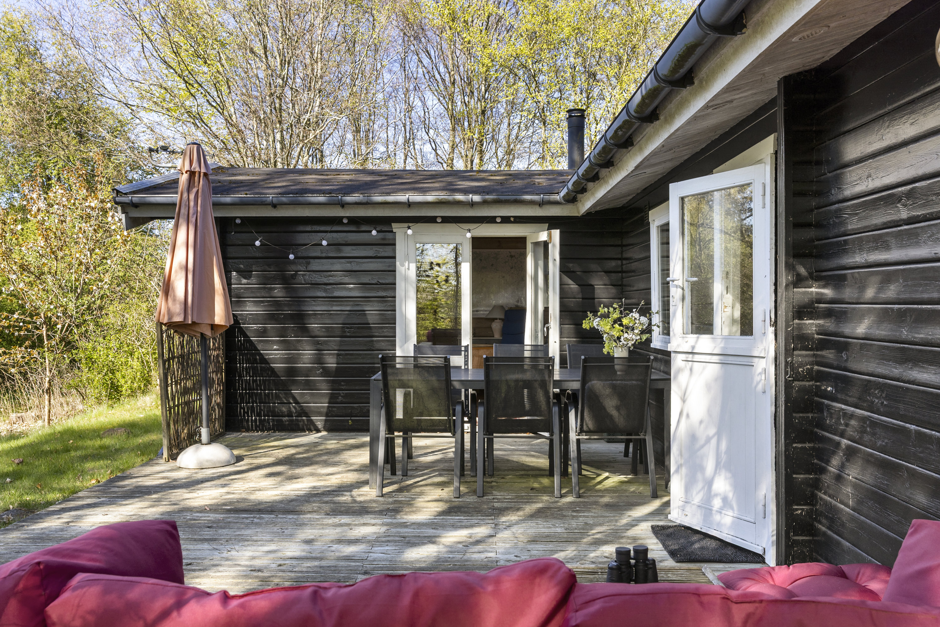 Fremhævet terrasse billede i fuldskærmstilstand. Billede af Fasanvænget 5, Assentorp, 4295 Stenlille