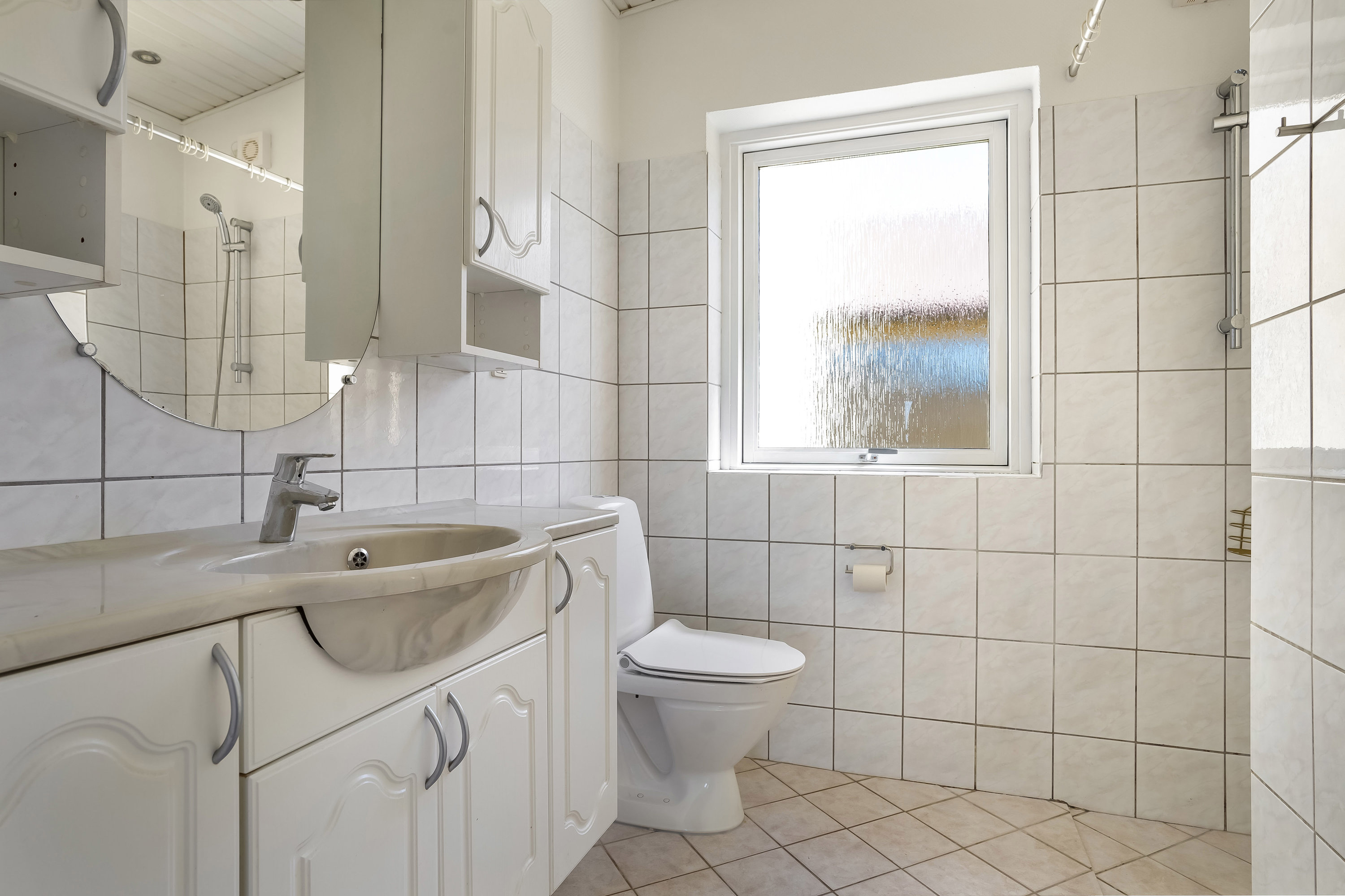 Fremhævet toilet billede i fuldskærmstilstand. Billede af Gelstedvej 35, Gelsted, 5591 Gelsted