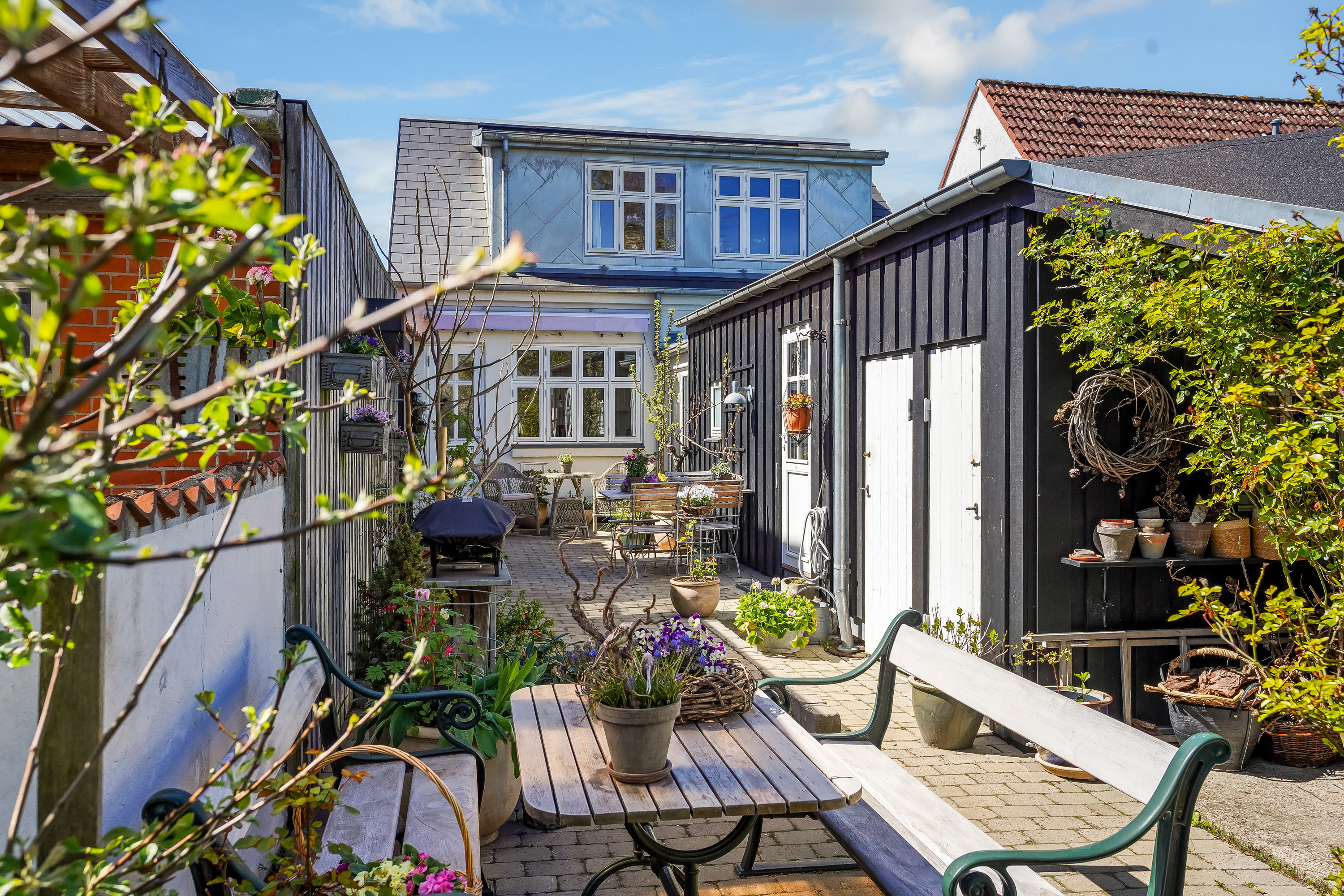 Fremhævet terrasse billede i fuldskærmstilstand. Billede af Hunderupvej 106, 5230 Odense M