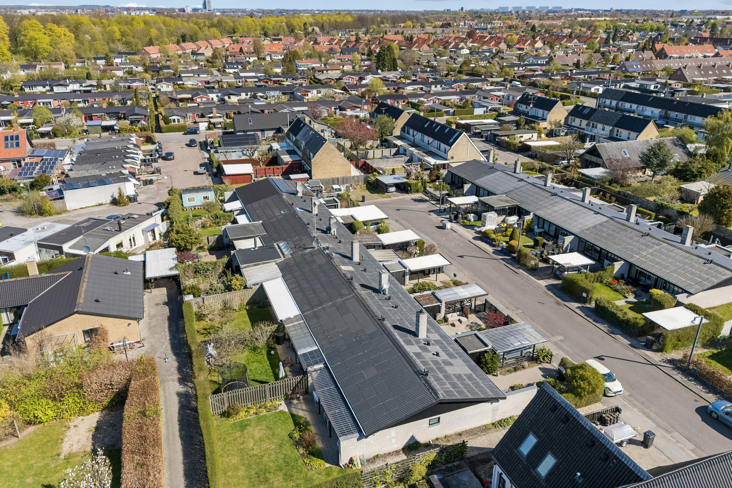 Fremhævet luftfoto billede i fuldskærmstilstand. Billede af Knud Anchers Vej 70B, 2610 Rødovre