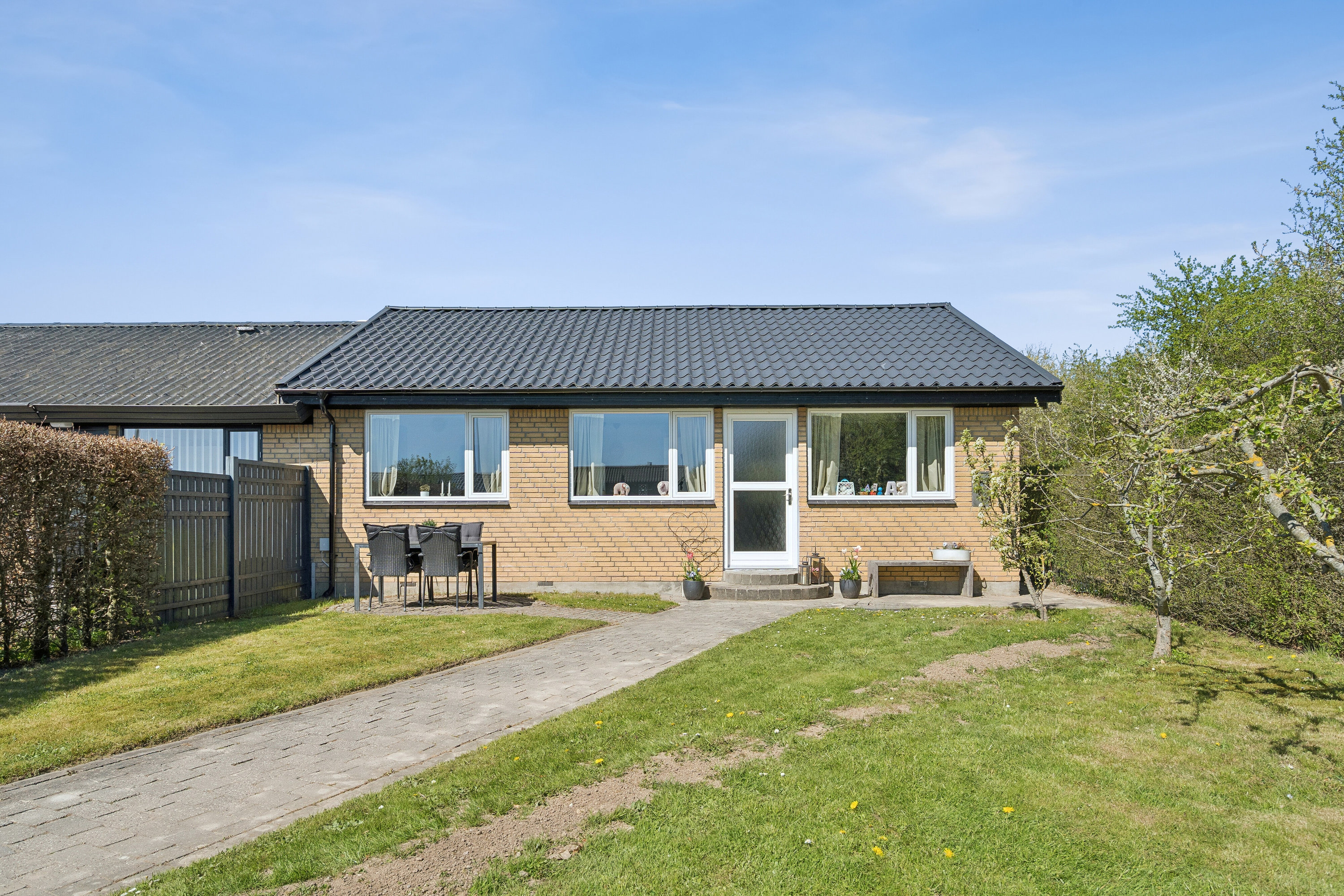 Kirkevænget 40, 8310 Tranbjerg J