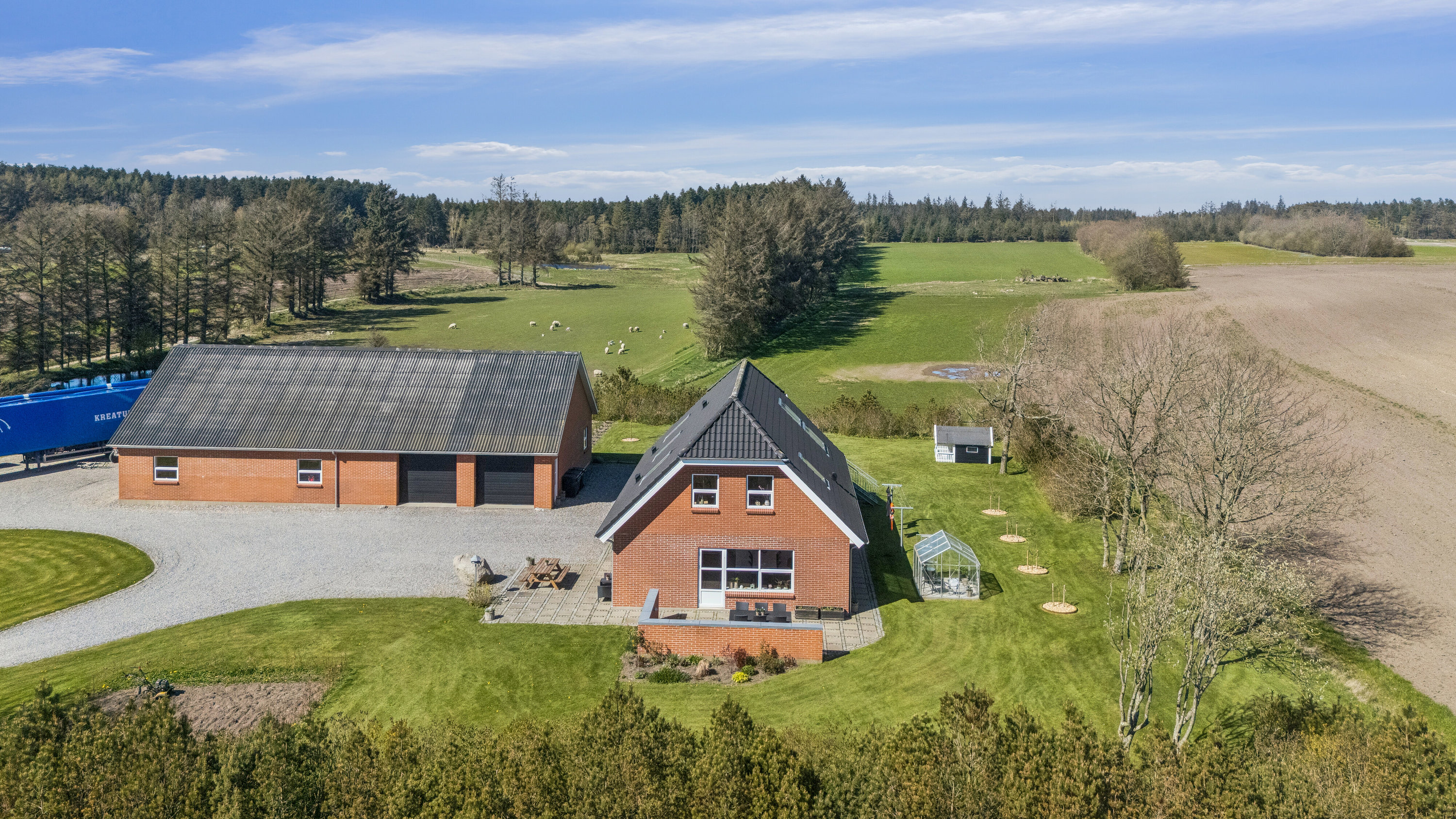 Fremhævet set fra haven billede i fuldskærmstilstand. Billede af Trapsandevej 10, Sjørring, 7700 Thisted