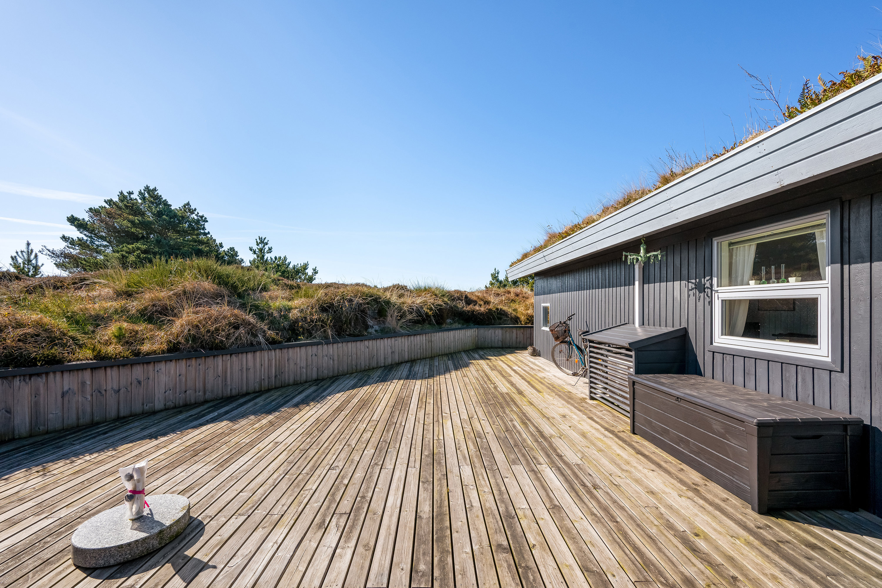 Fremhævet terrasse billede i fuldskærmstilstand. Billede af Storkenæbvej 7, Henne Strand, 6854 Henne
