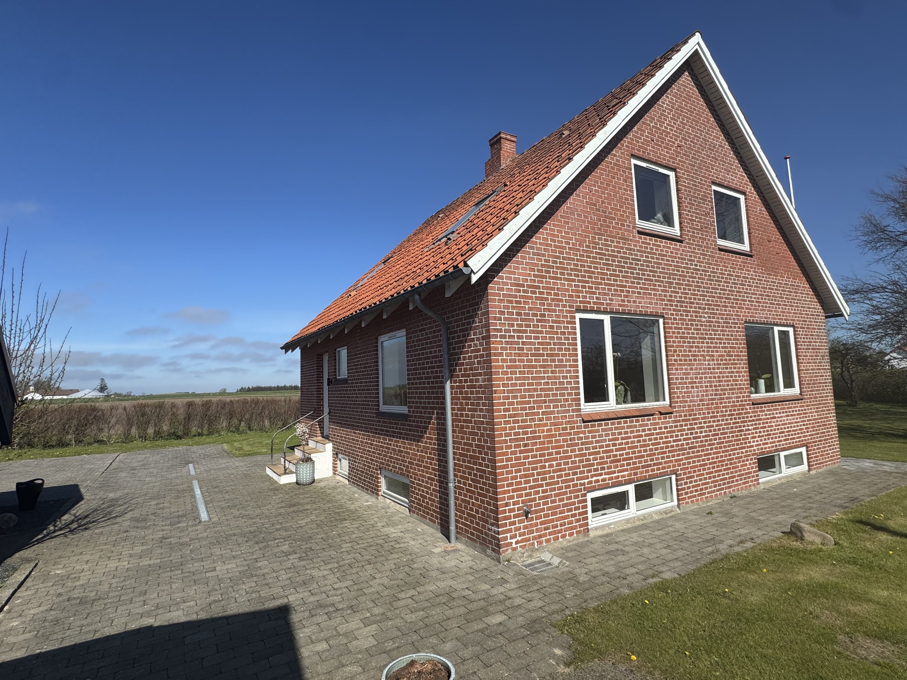 Fremhævet ejendommen billede i fuldskærmstilstand. Billede af Vesterheden 3, 9760 Vrå