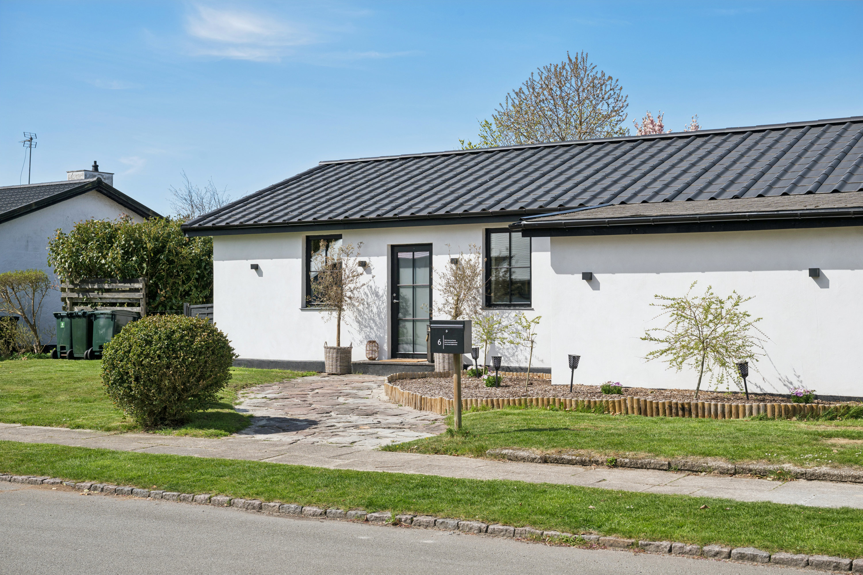 Fremhævet andet billede i fuldskærmstilstand. Billede af Langs Sletten 6, 2800 Kongens Lyngby