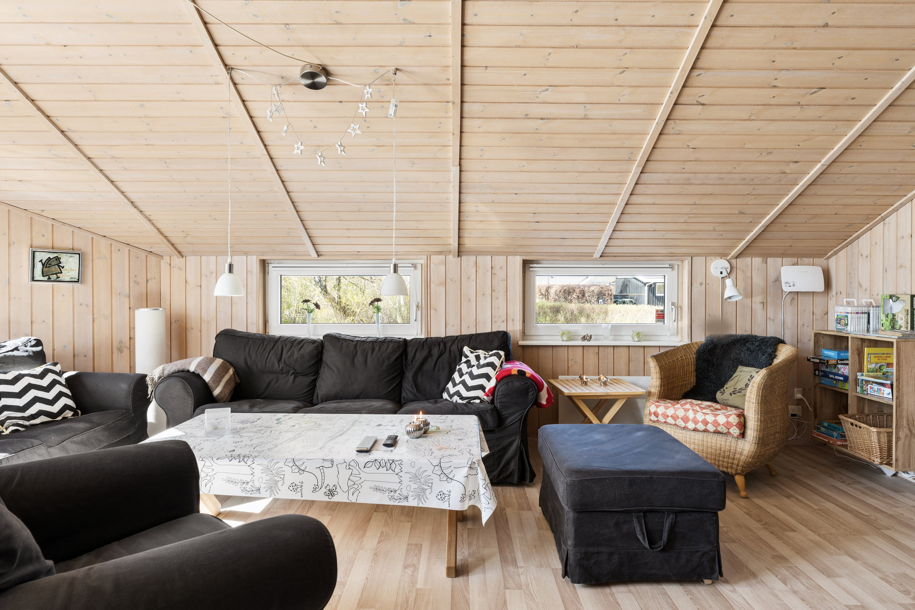 Fremhævet stue billede i fuldskærmstilstand. Billede af Bækholmen 14, 8400 Ebeltoft