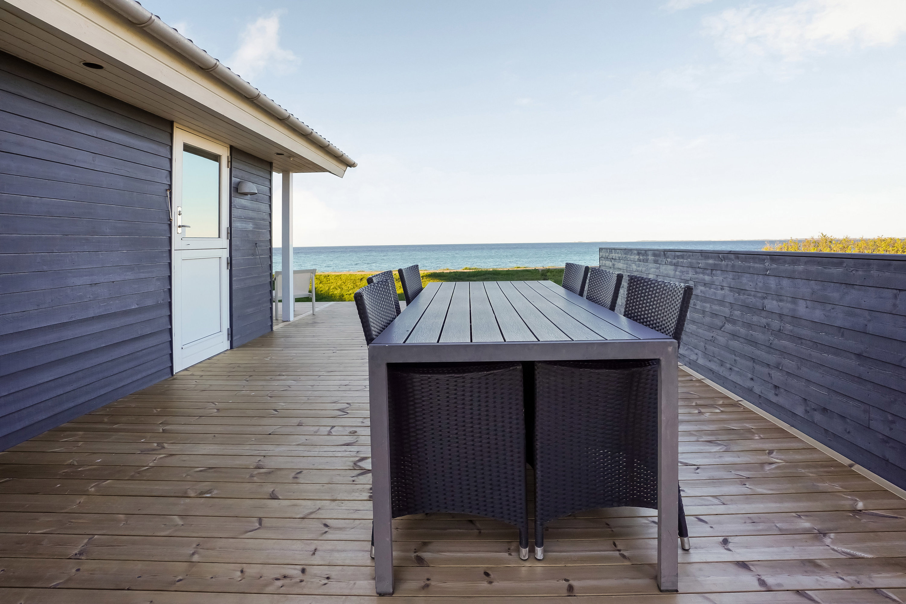 Fremhævet terrasse billede i fuldskærmstilstand. Billede af Fiskerstien 8, Hasmark Strand, 5450 Otterup