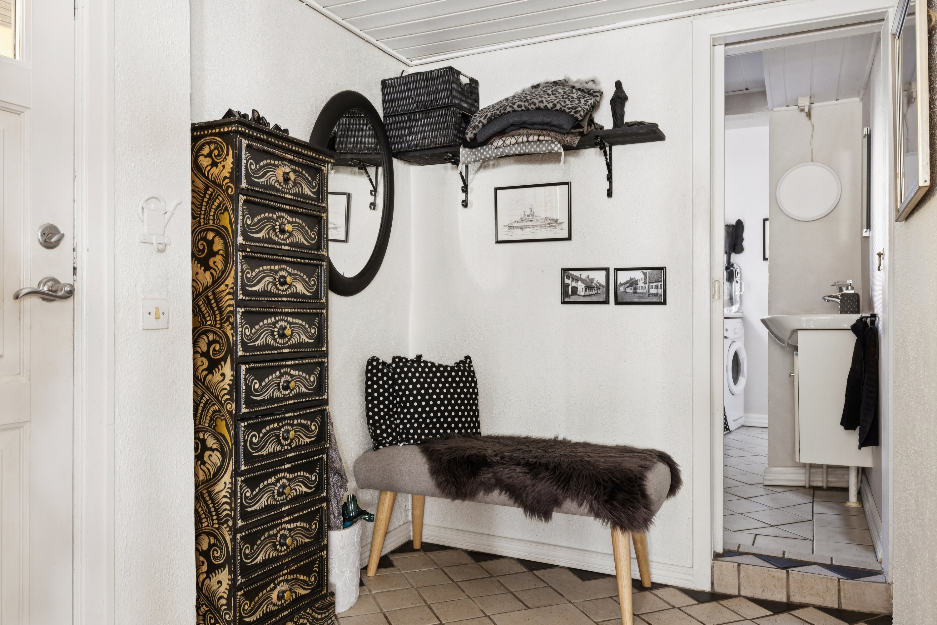 Fremhævet gang billede i fuldskærmstilstand. Billede af Ramsherred 3, 5610 Assens